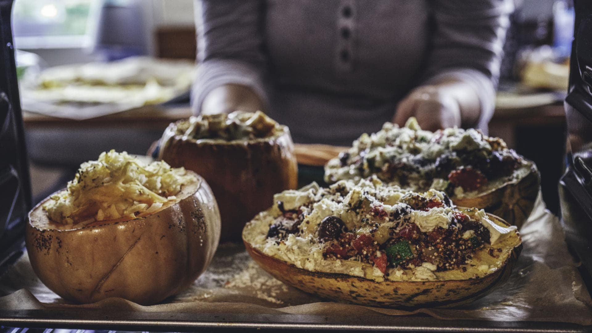 Gefüllte Kürbisse im Backofen