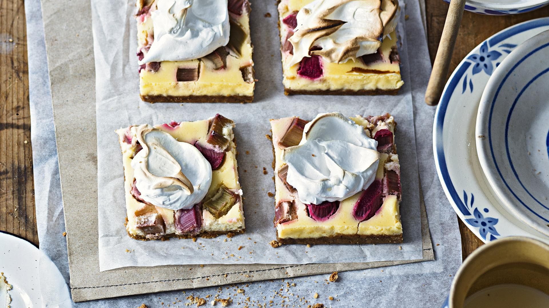 Rhabarberkuchen mit Baiser