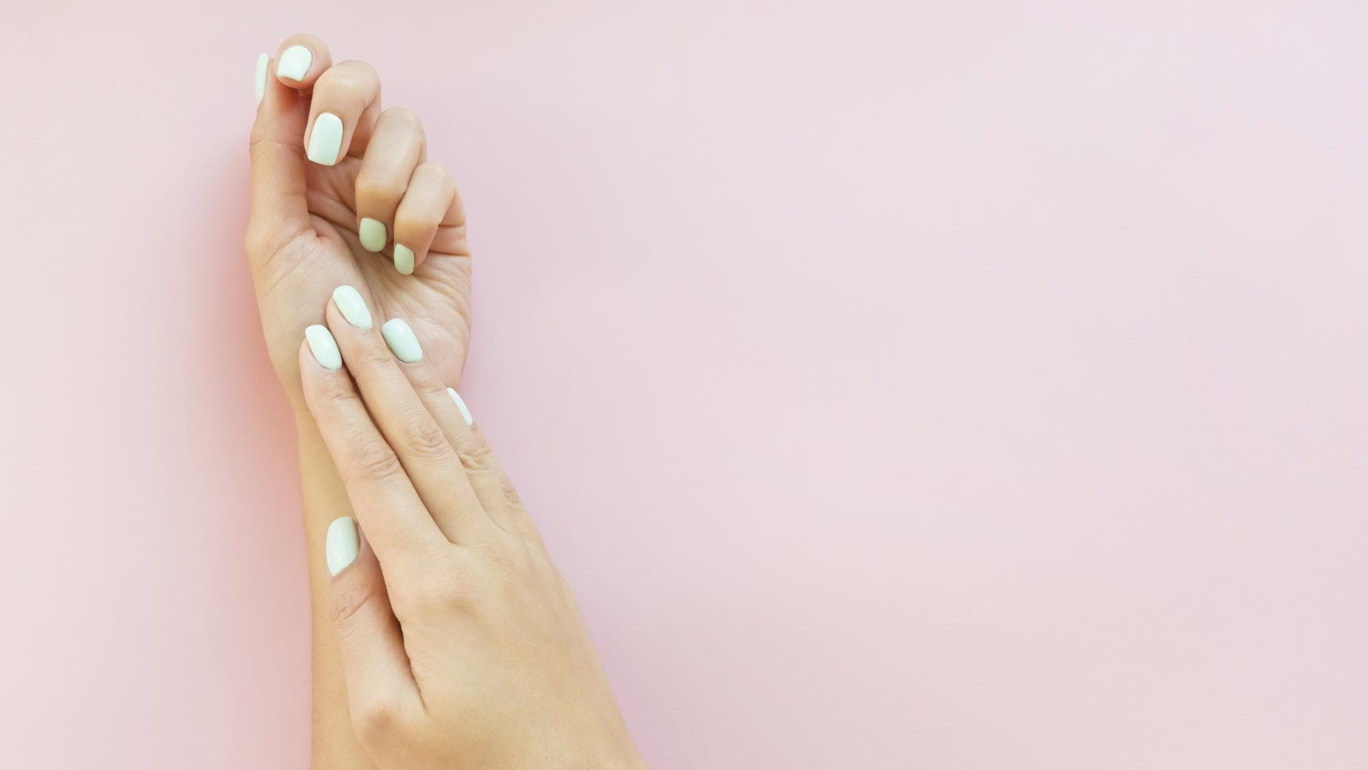 Nagellack in Sommerfarben 