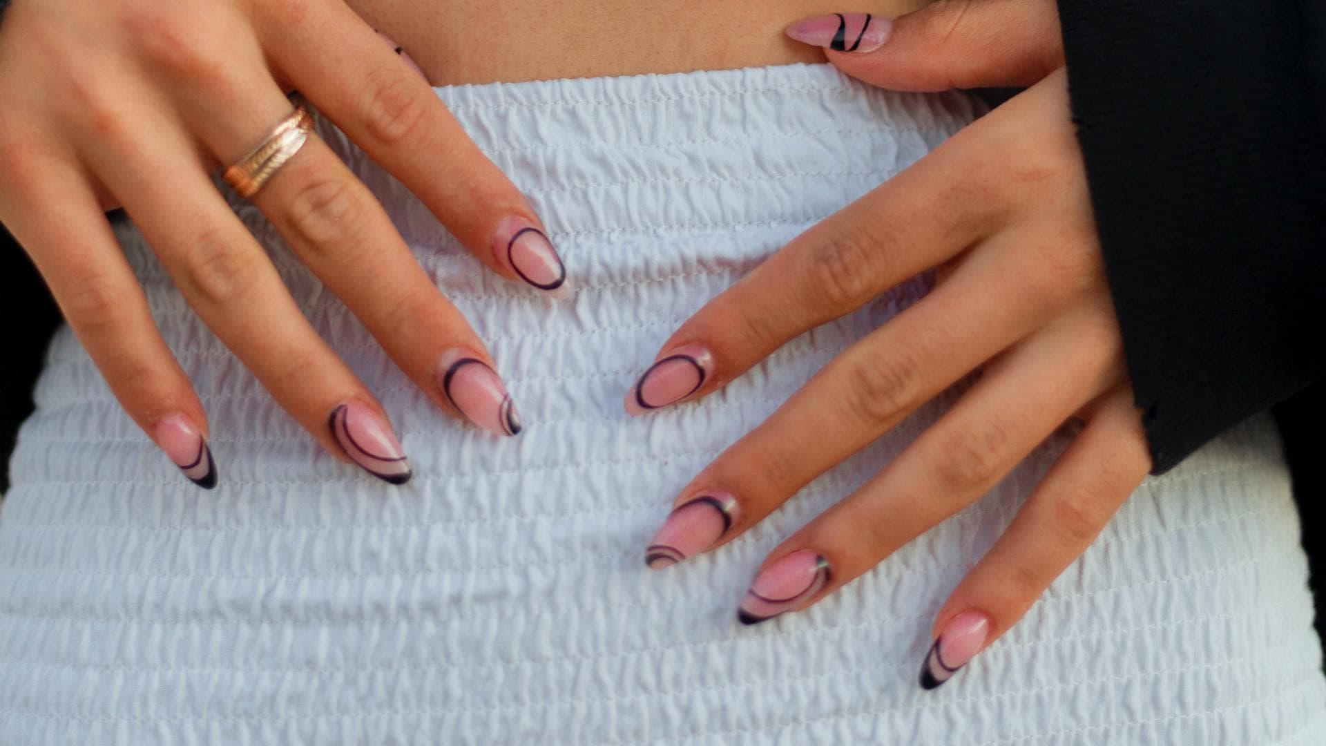 Stiletto Nails 
