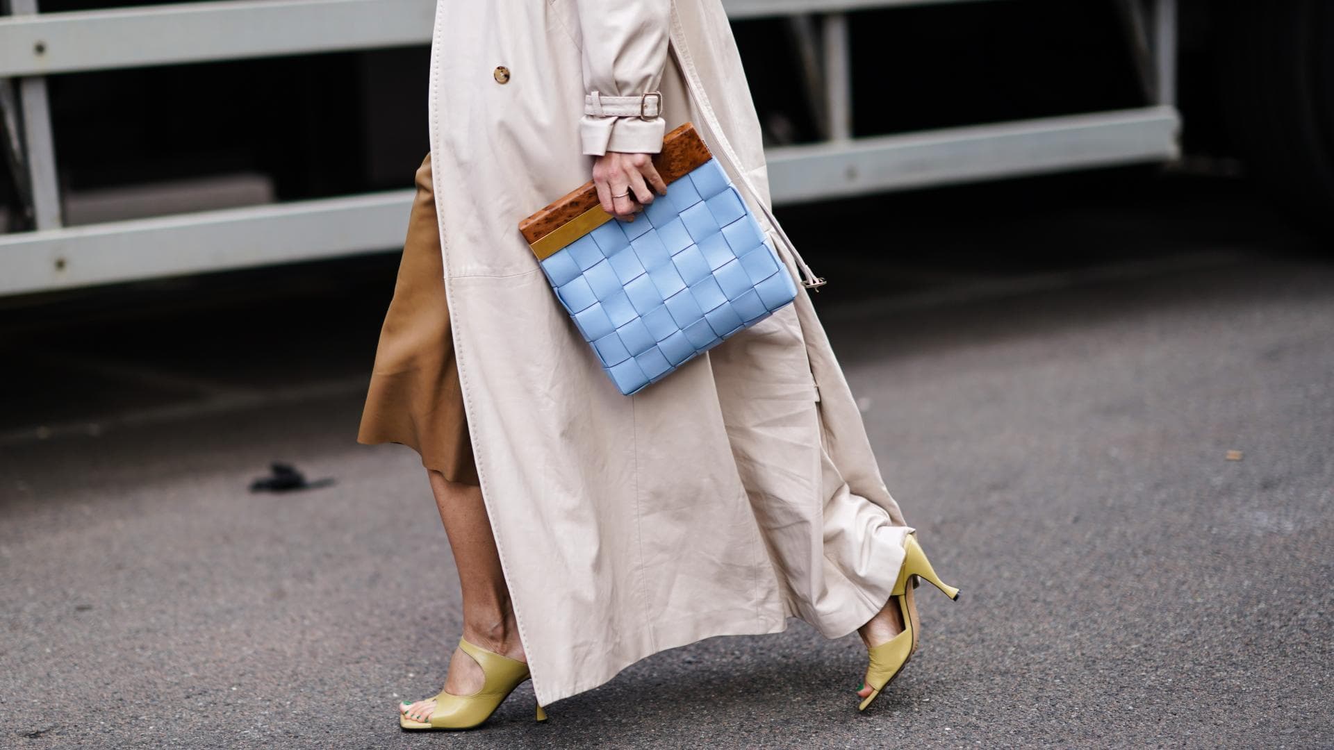 Trenchcoat im Streetstyle