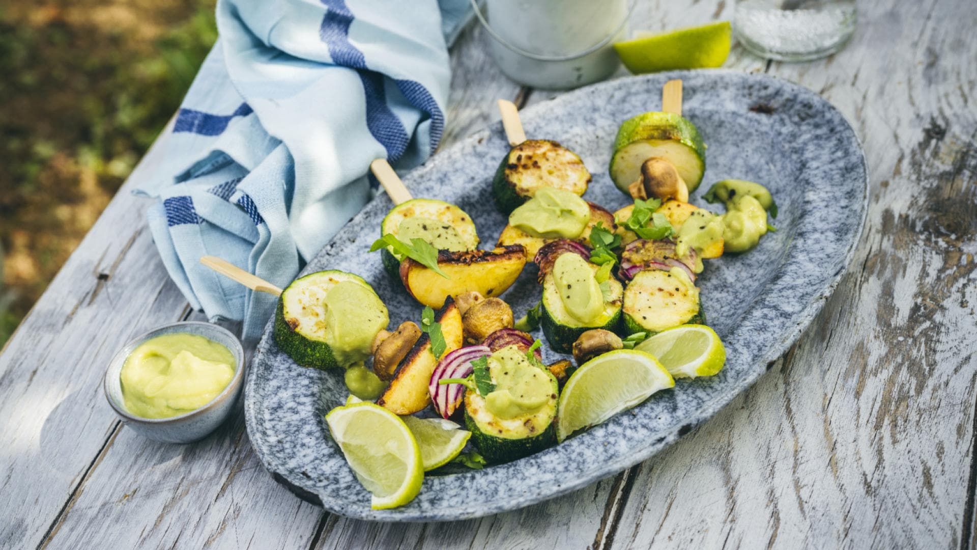 Gemüsespieße mit Zucchini 
