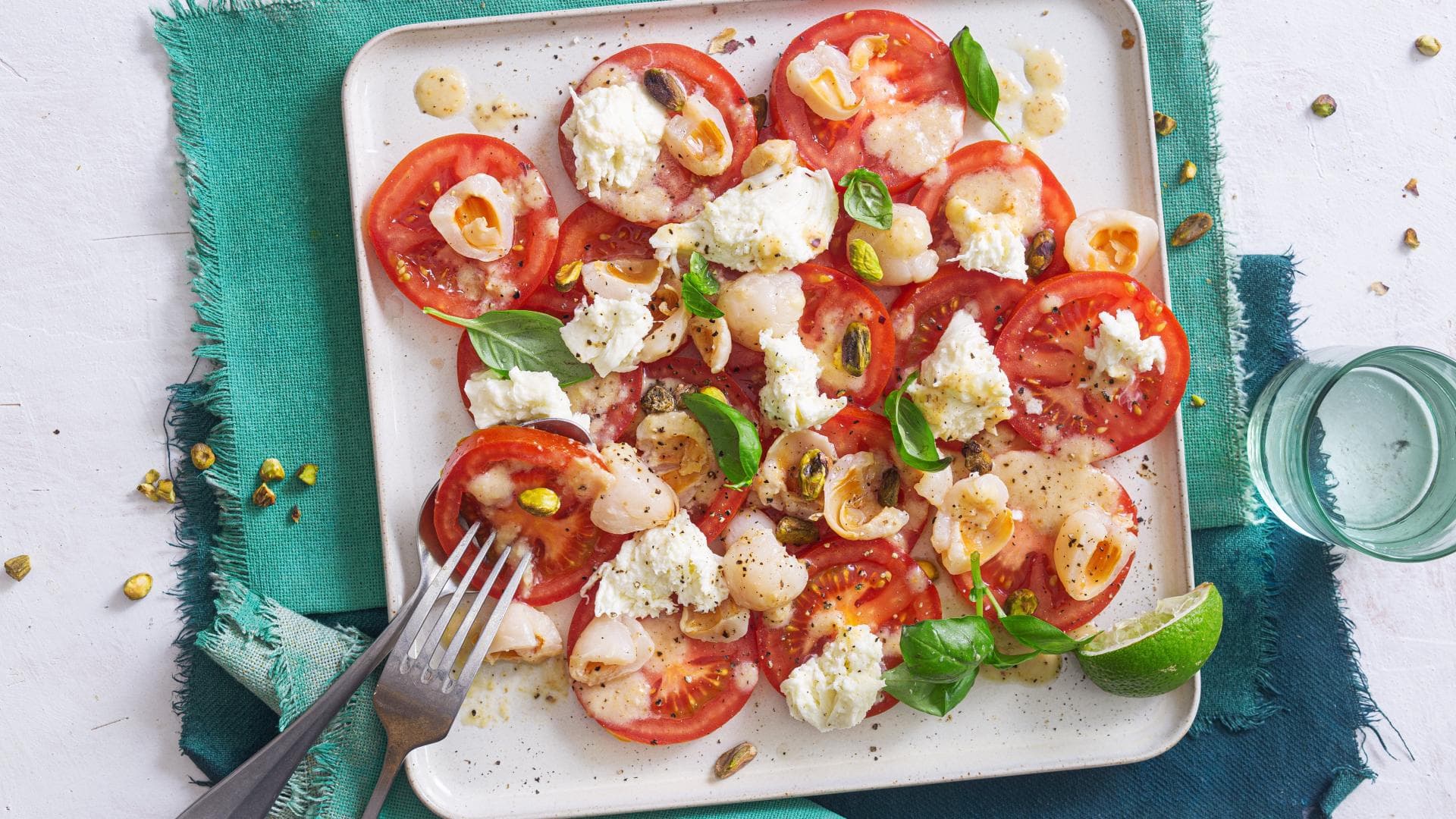 Caprese-Salat mit Litschi 