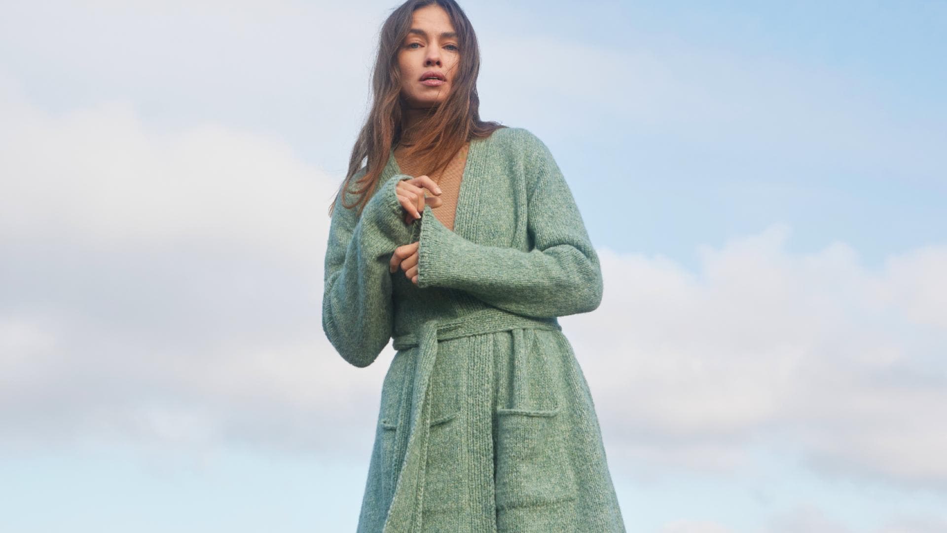 Grüner Wicklel-Cardigan von Lana Grossa