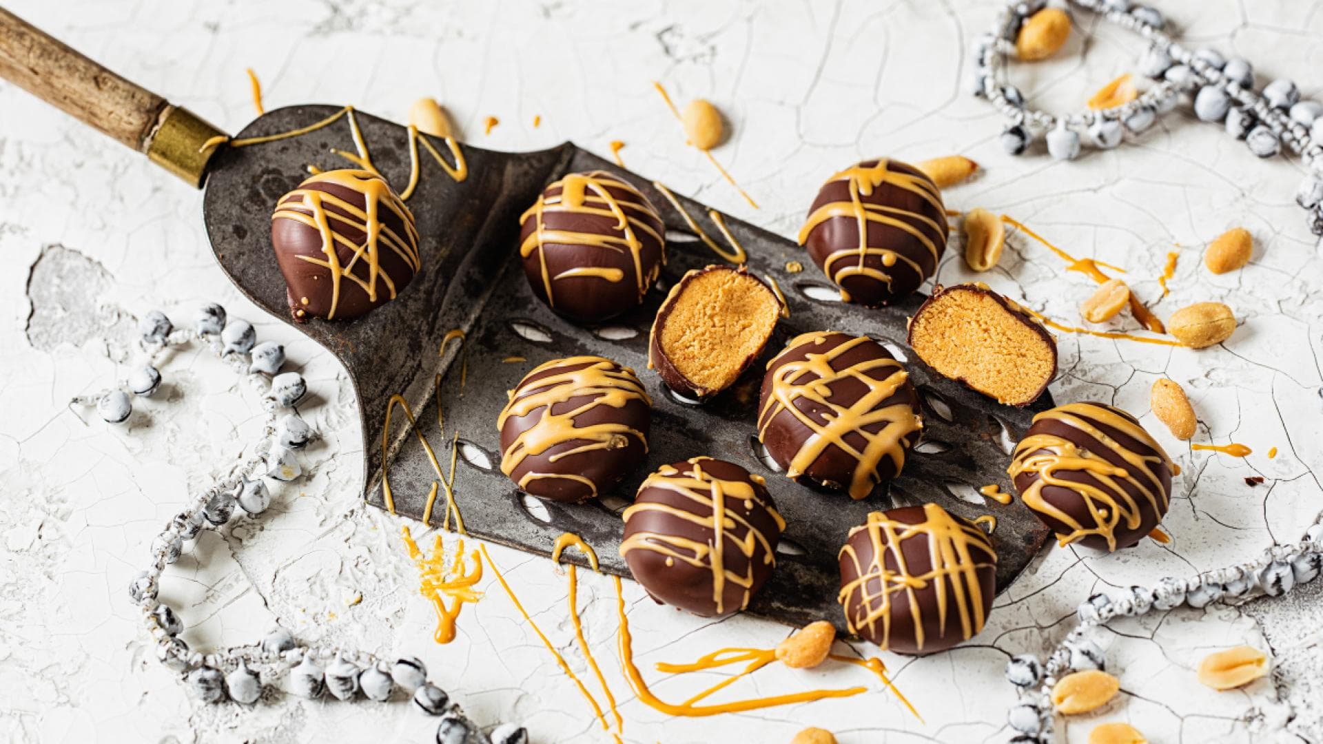 Erdnussbutter-Kokos-Pralinen.