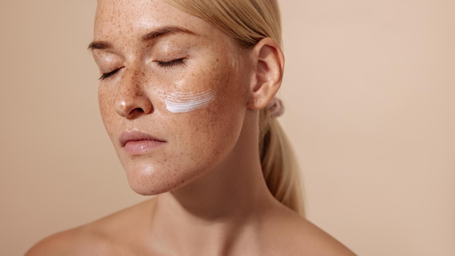 Naturkosmetik-Nachtcreme von Rossmann 