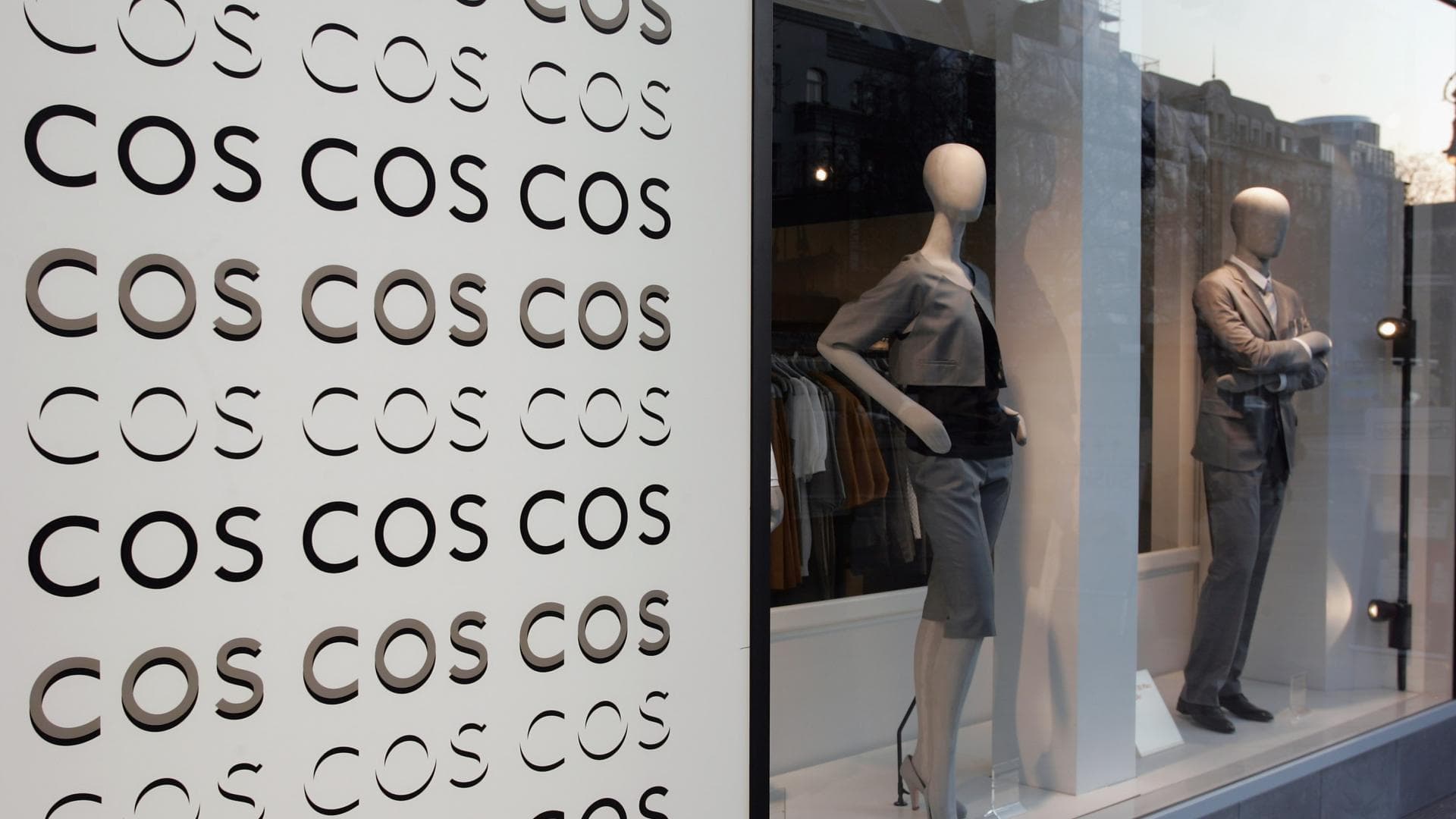 COS Store