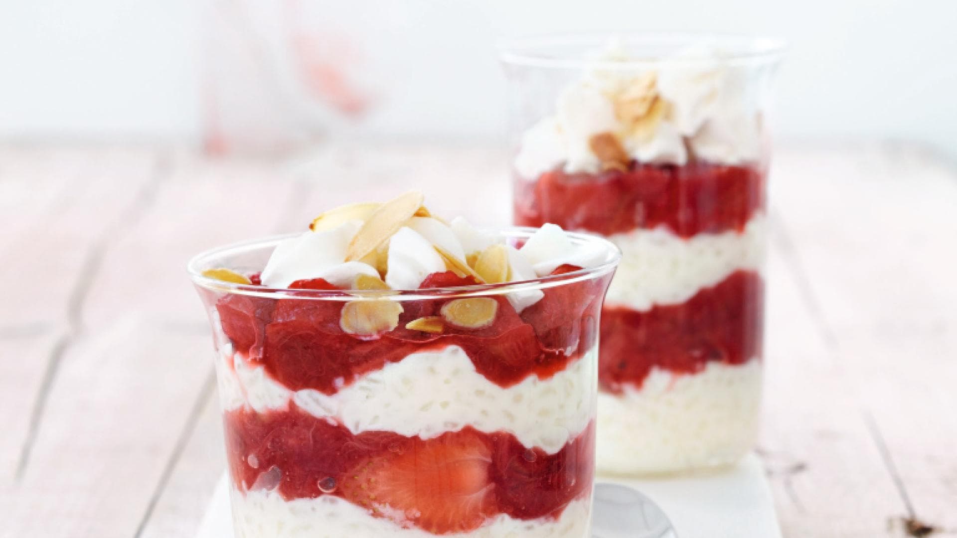 Rhabarber Trifle mit Aperol