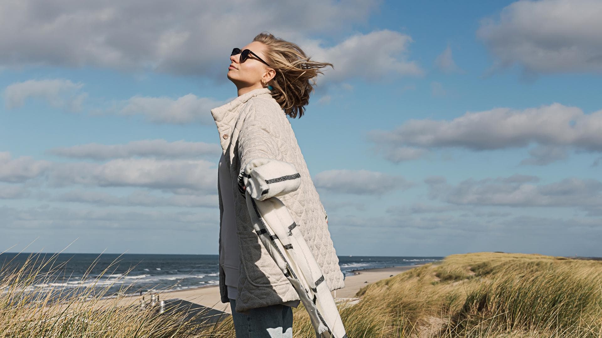 Frau am Meer