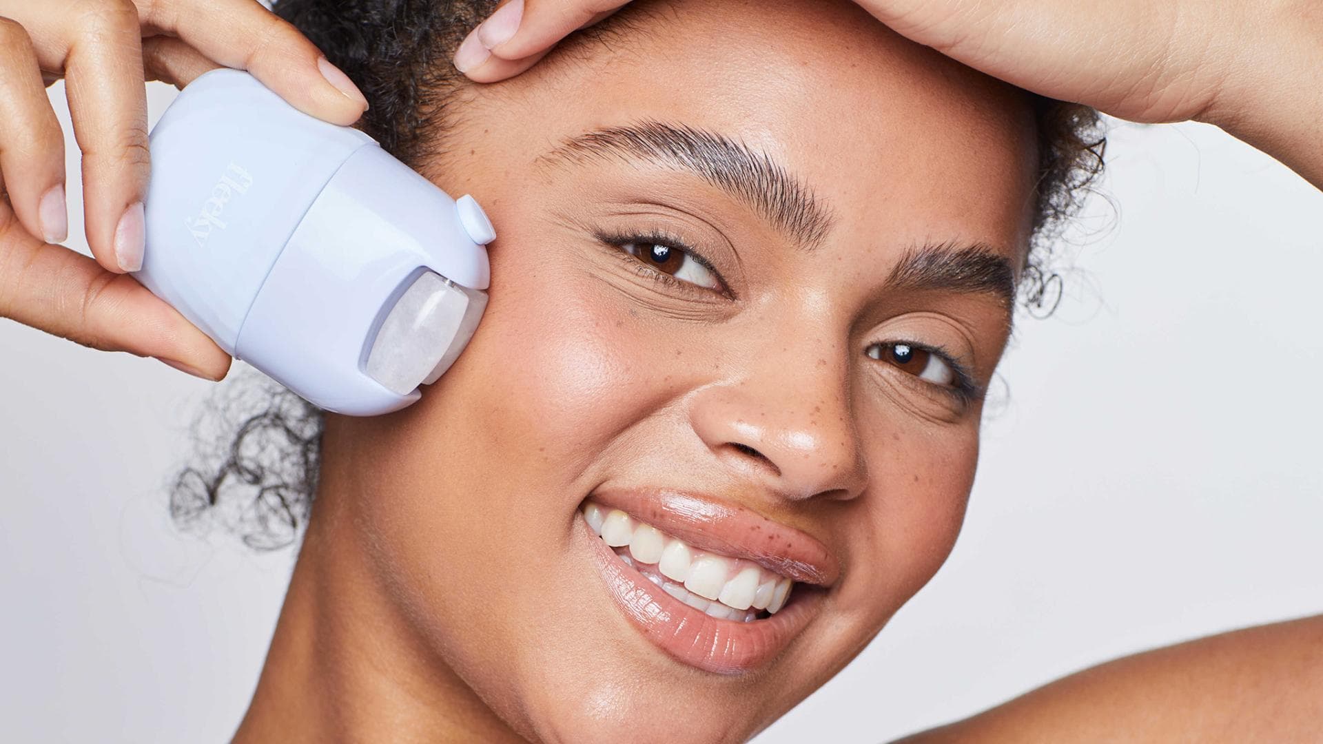 Erfrischende Hautpflege: Eisroller für das Gesicht