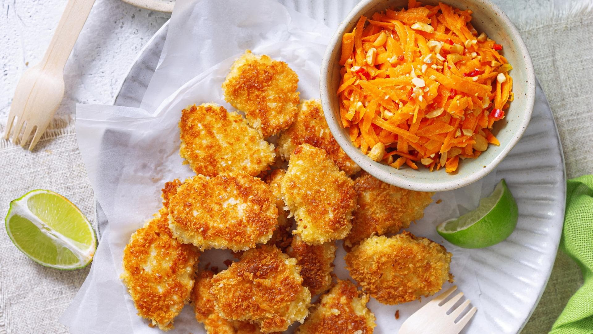 Hähnchen-Nuggets mit Möhrensalat 