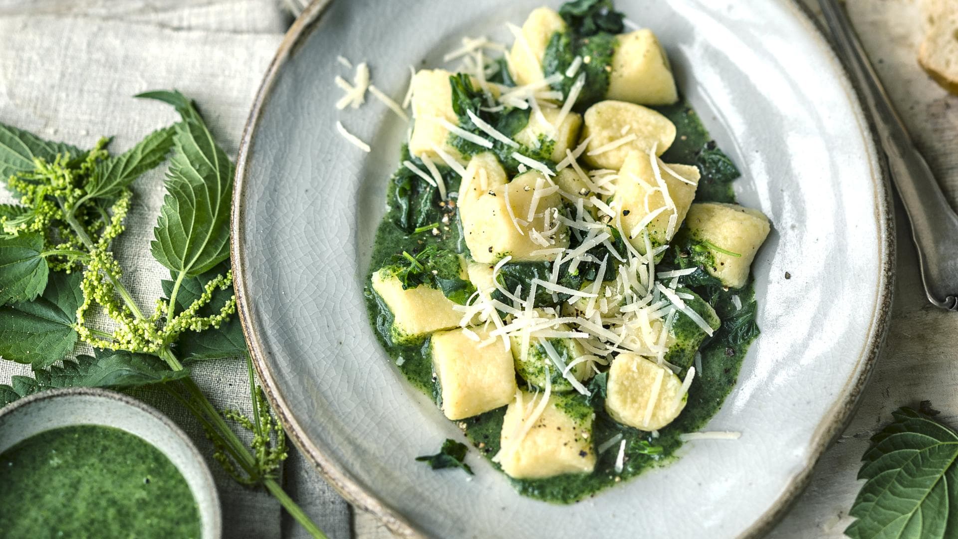 Kartoffelgnocchi mit Brennnesselcreme 