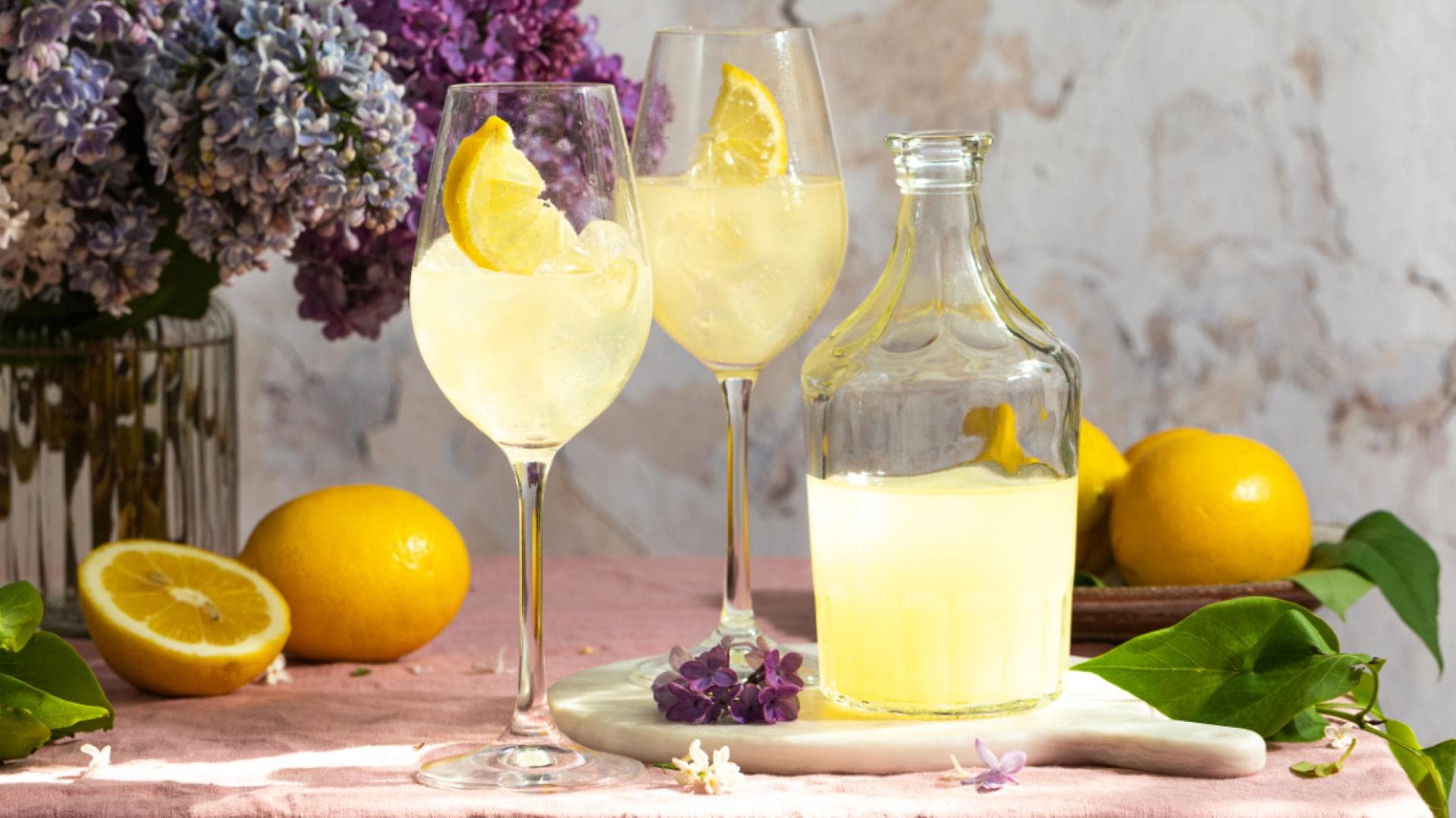 Limoncello Spritz