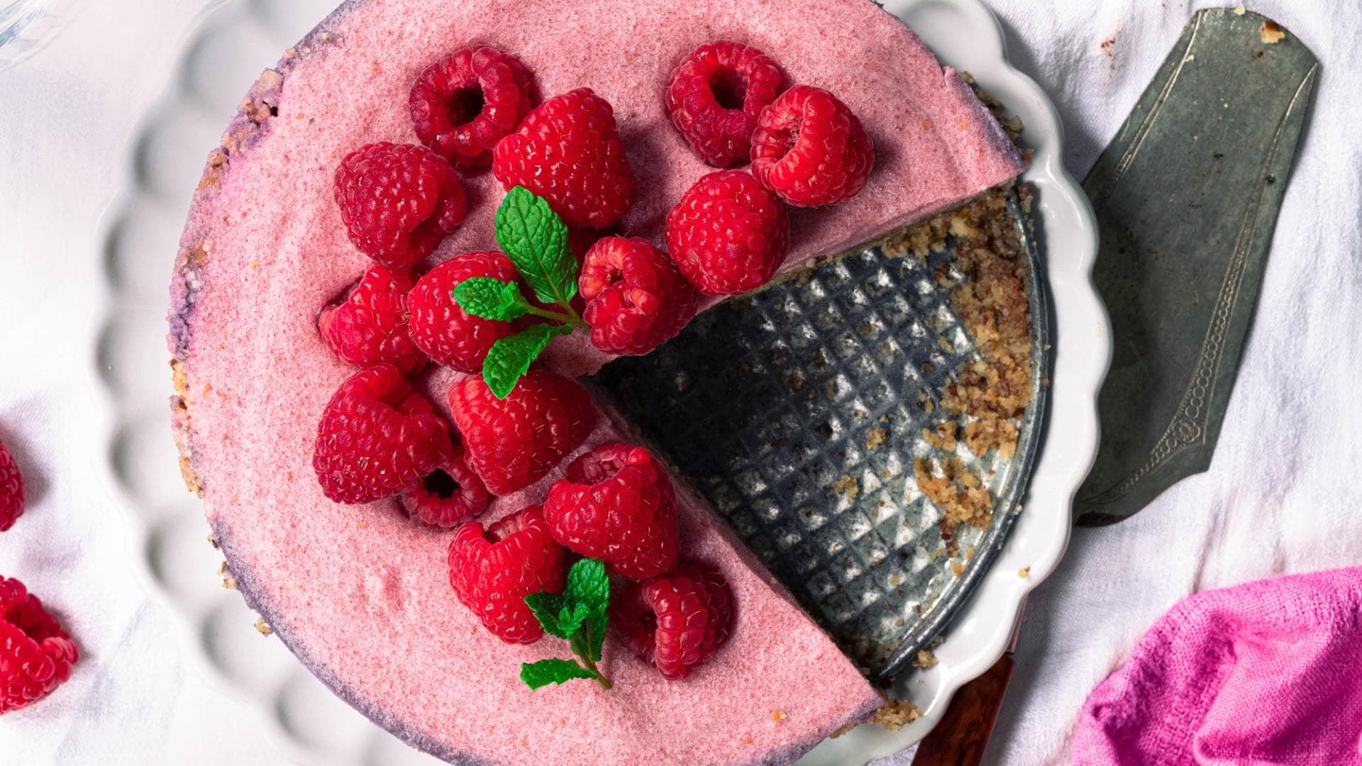 Veganer No-Bake-Himbeerkuchen 