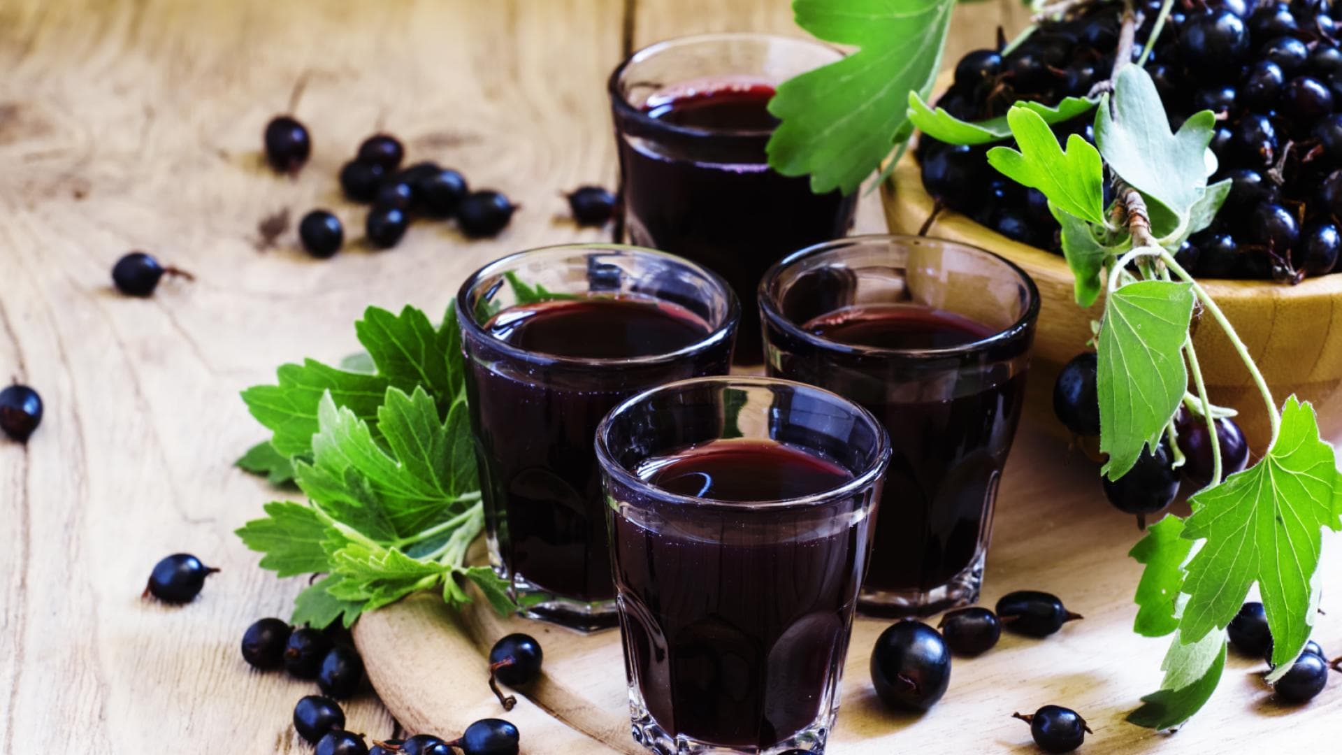 Saft aus Schwarzer Johannisbeere 