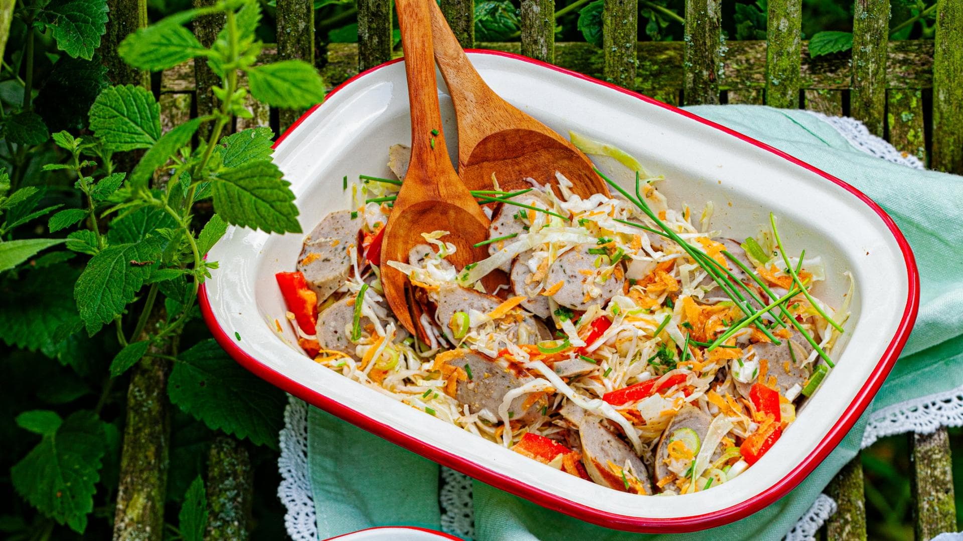 Bratwurstsalat 