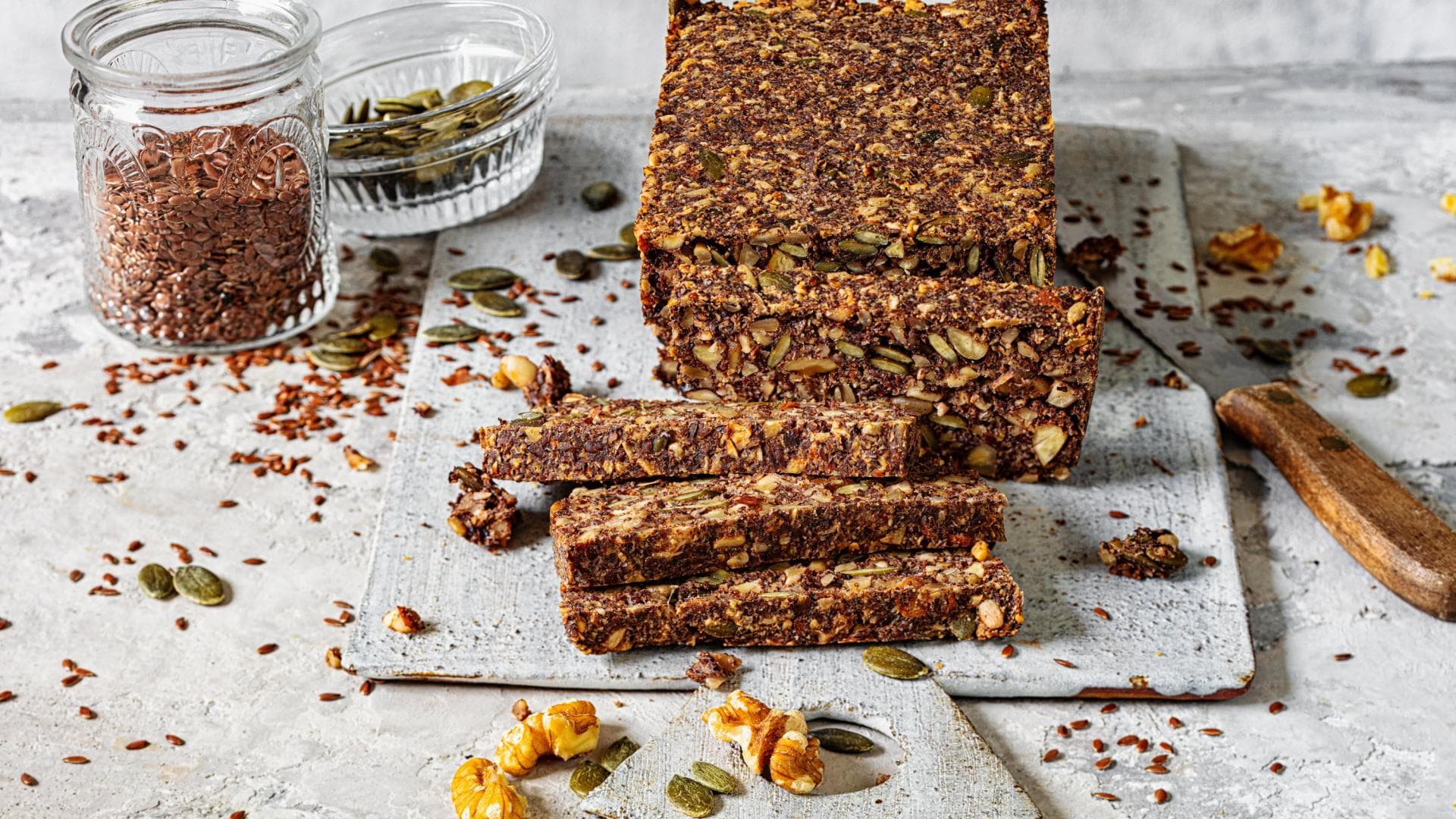 Nussbrot ohne Mehl