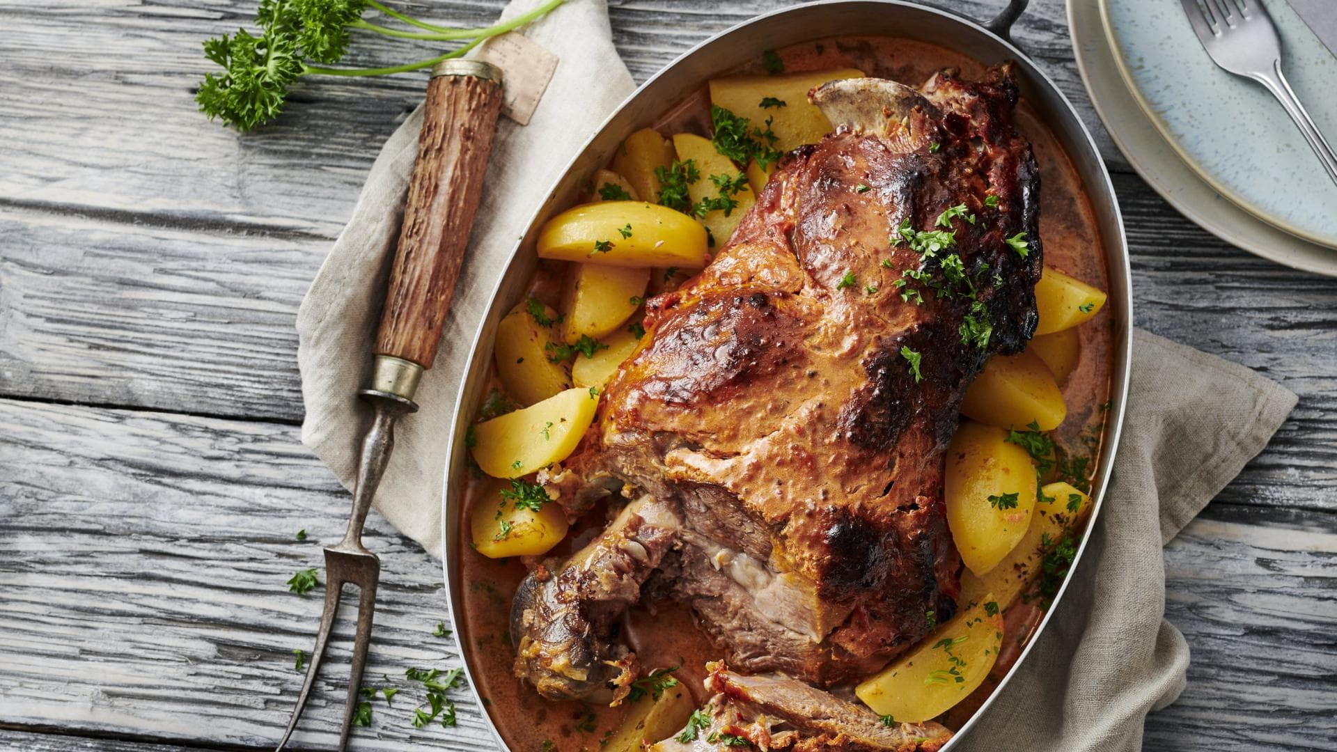 Türkische Lammkeule mit Joghurtkruste Türkische Lammkeule mit Joghurtkruste