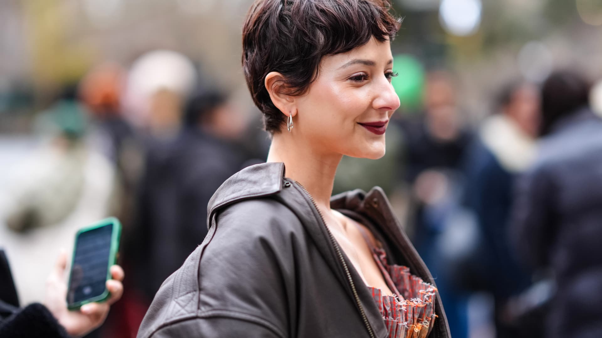 Influencerin Alyssa Coscarelli mit Mixie Cut