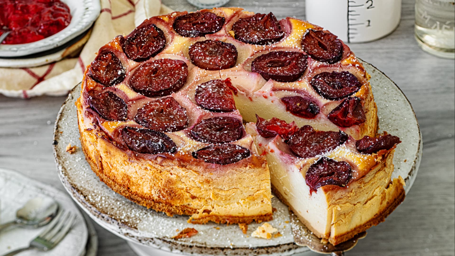 Quark-Friskäsekuchen mit Pflaumen 