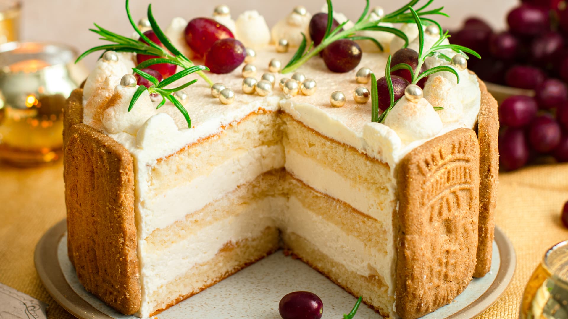 Spekulatius-Torte mit Birne 