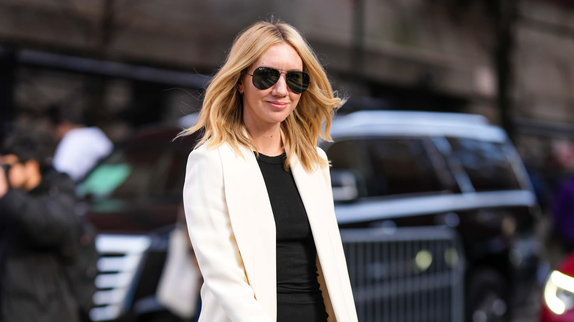 Kurzhaarfrisuren 2025 - Lisa Aiken mit Bob