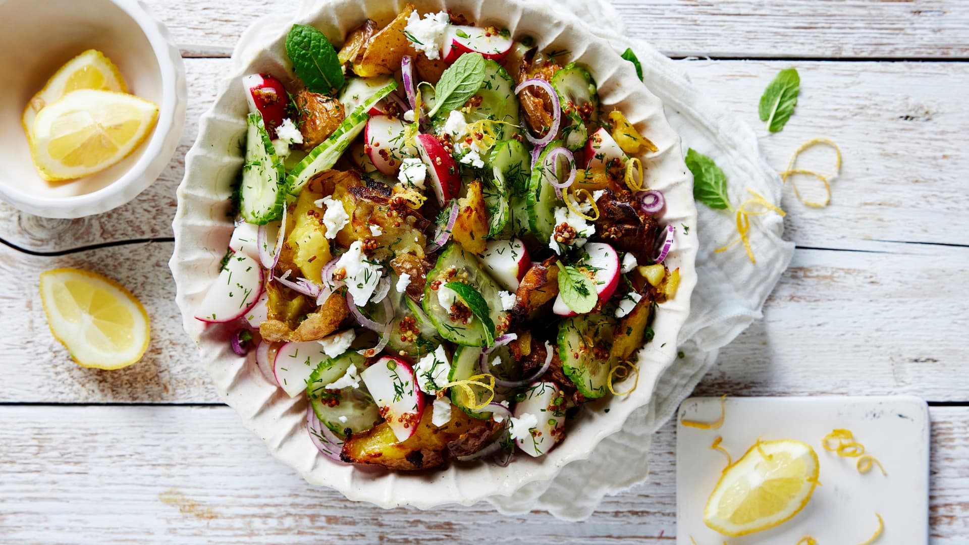 Vorbereiteter Partysalat