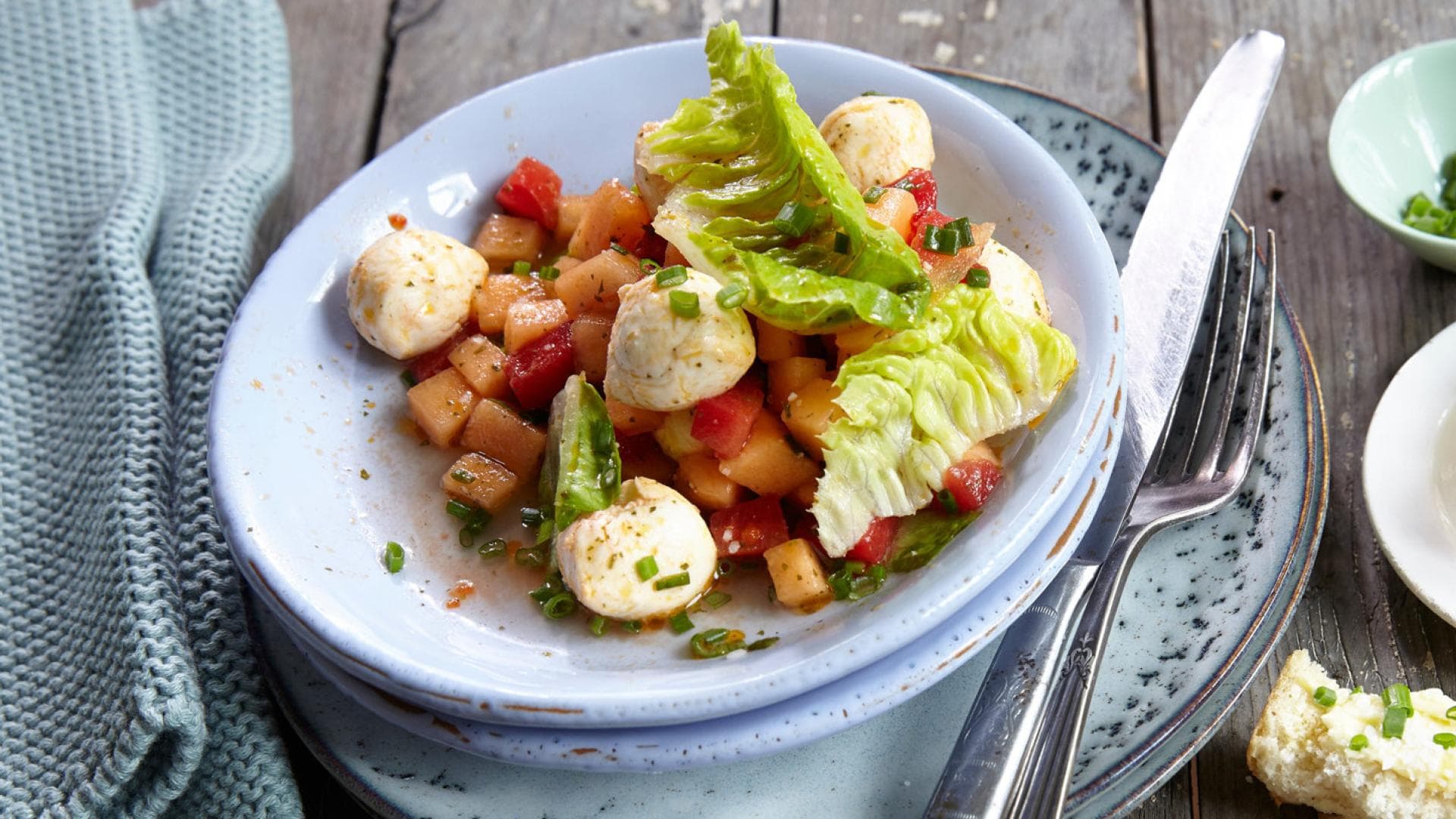 Melonensalat mit Mozzarella 