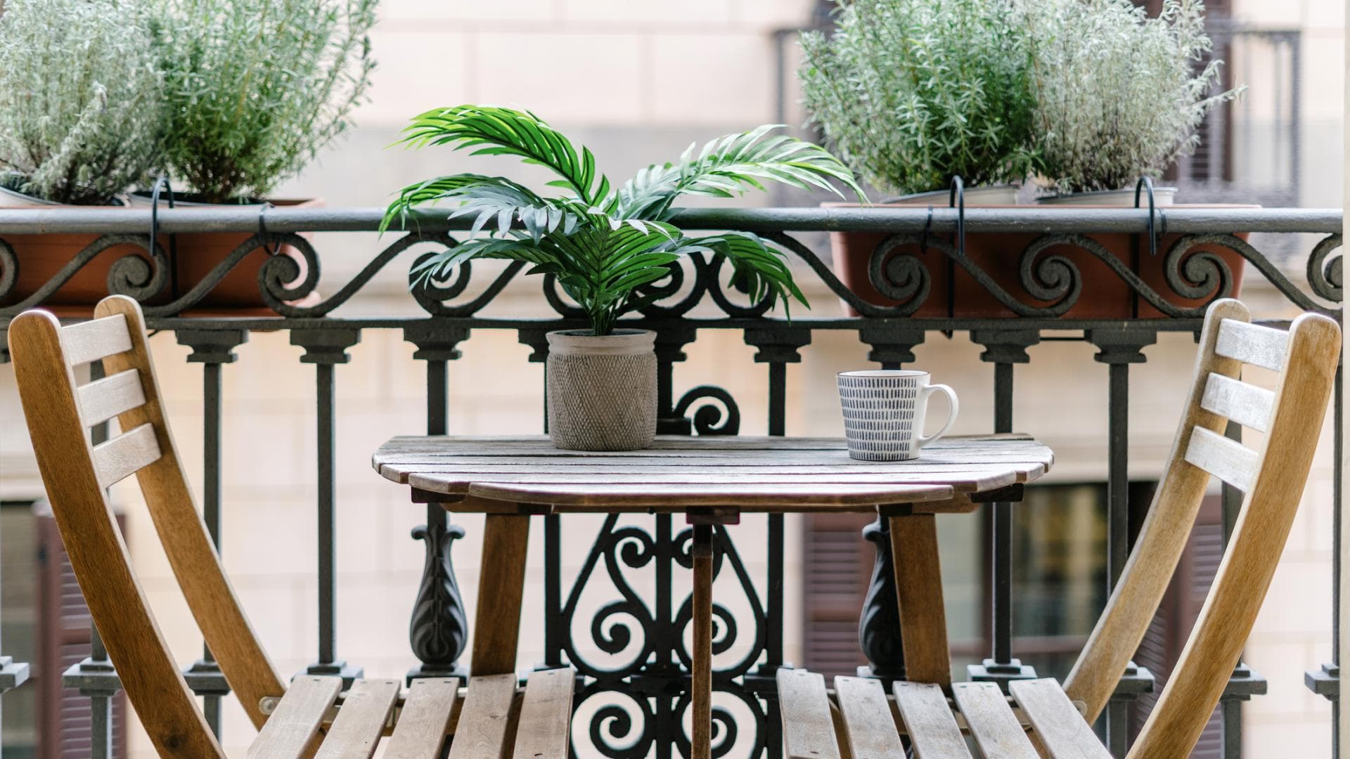 Balkontische für schmalen Balkon 