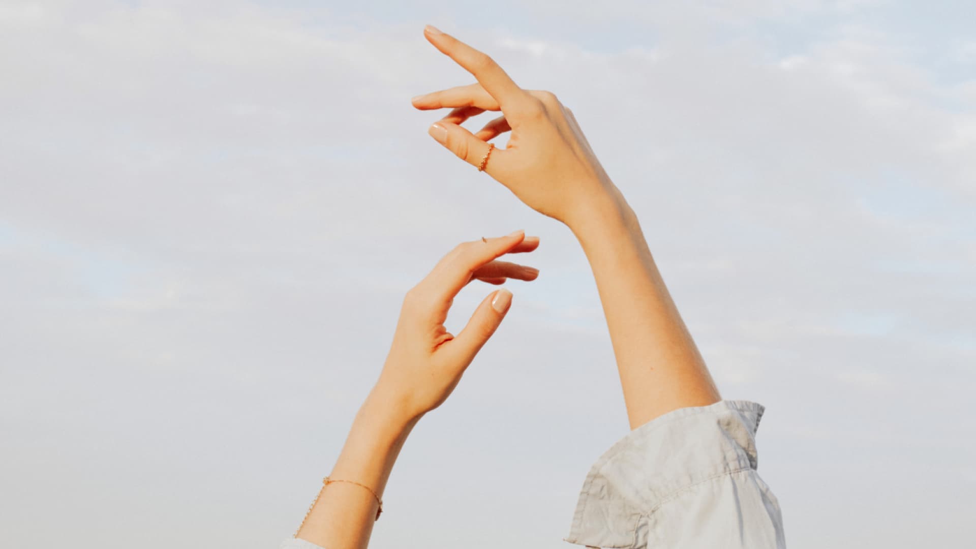 Geschwollene Finger im Sommer