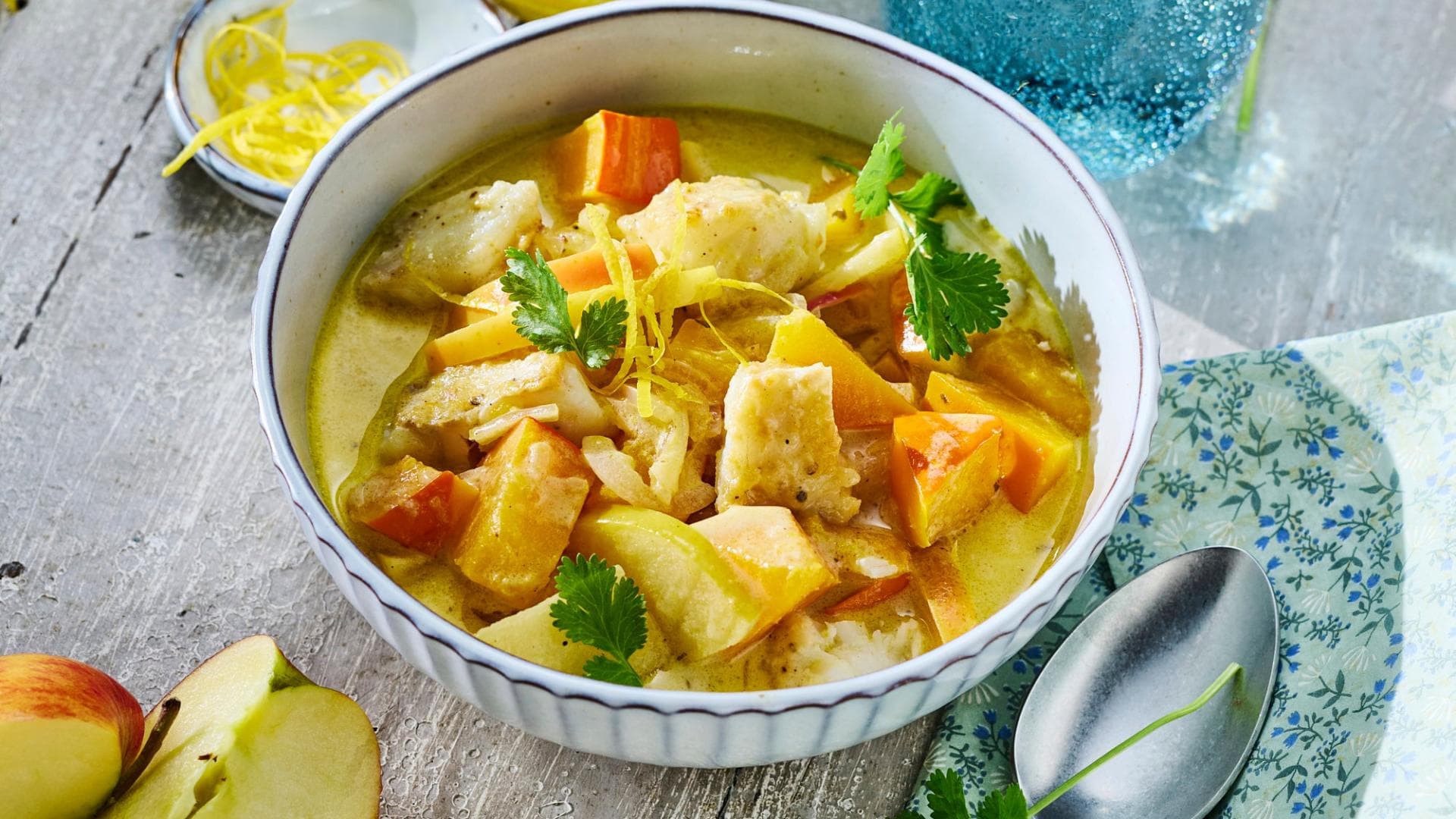 Apfel-Kürbis-Curry mit Fisch 