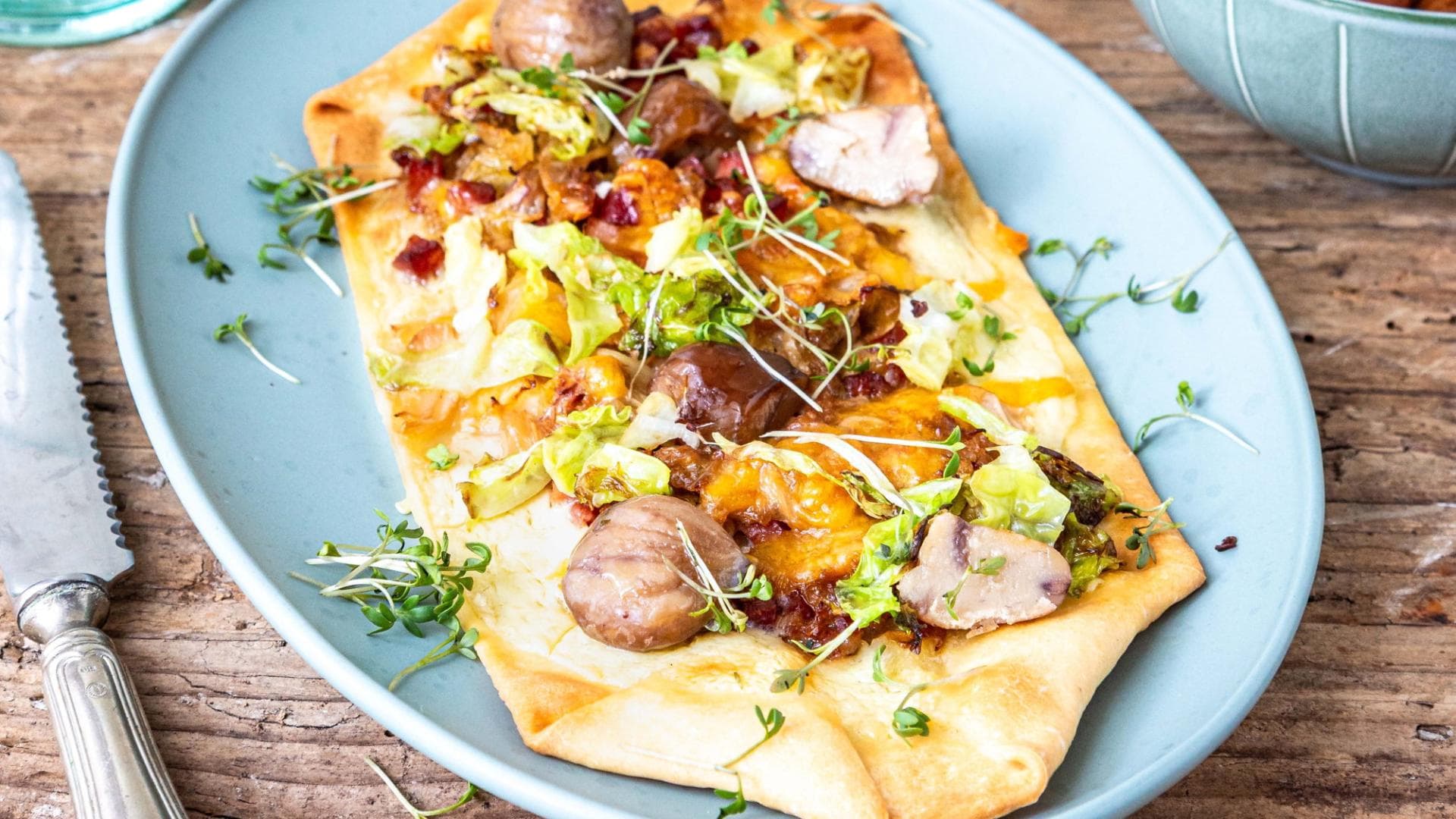 Flammkuchen mit Maronen & Wirsing 