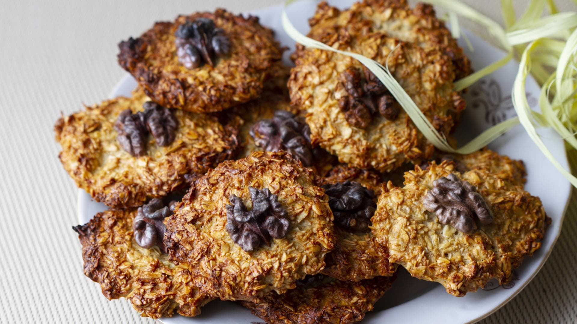 Walnussplätzchen mit Schnittlauch 