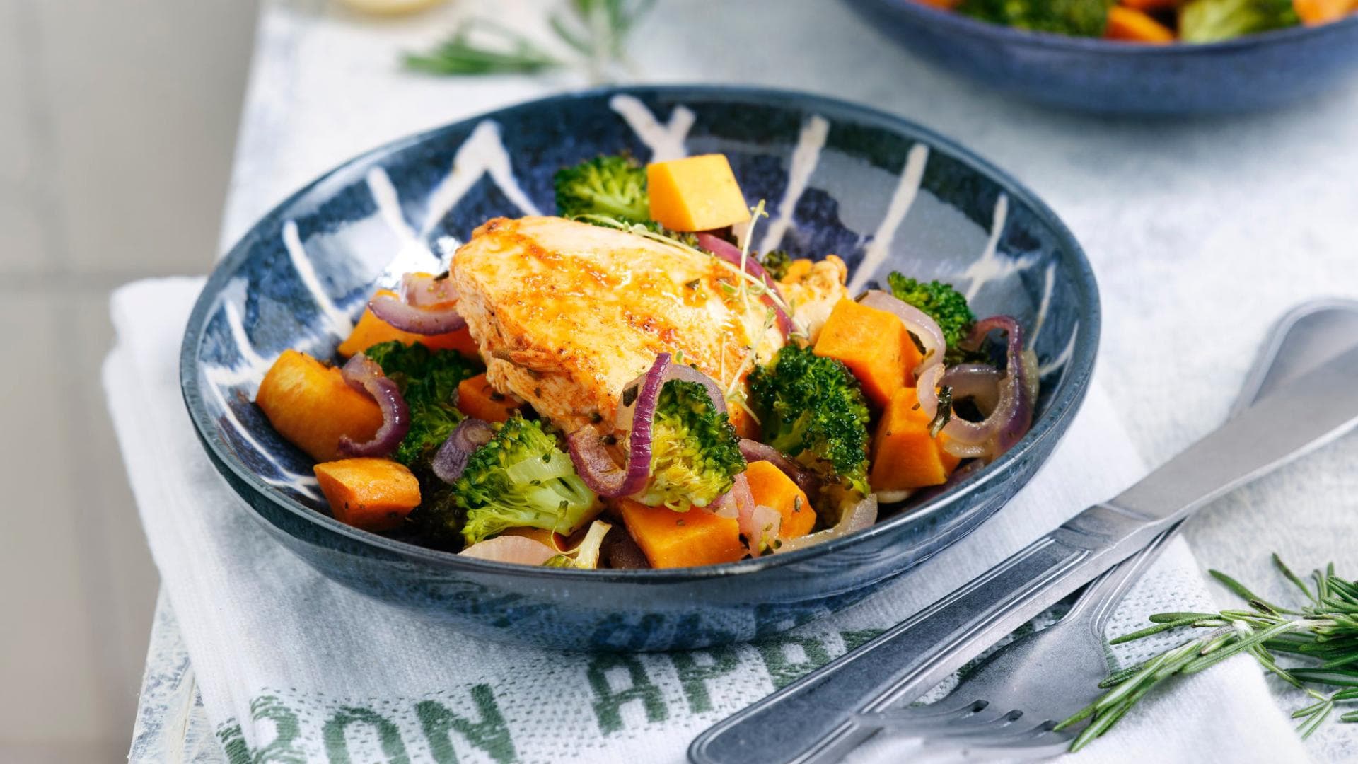 Hähnchenbrust auf Gemüse 