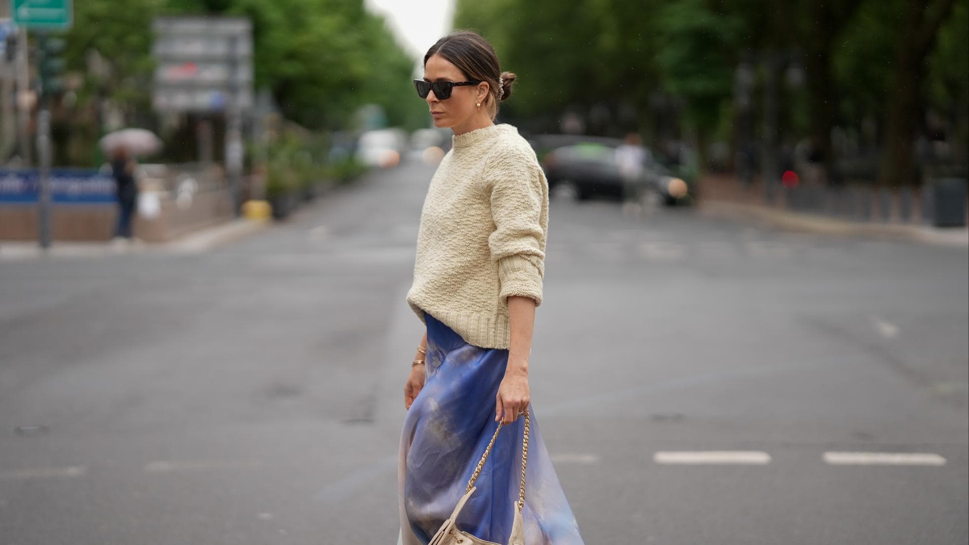 Sommerkleider und Strick kombinieren 