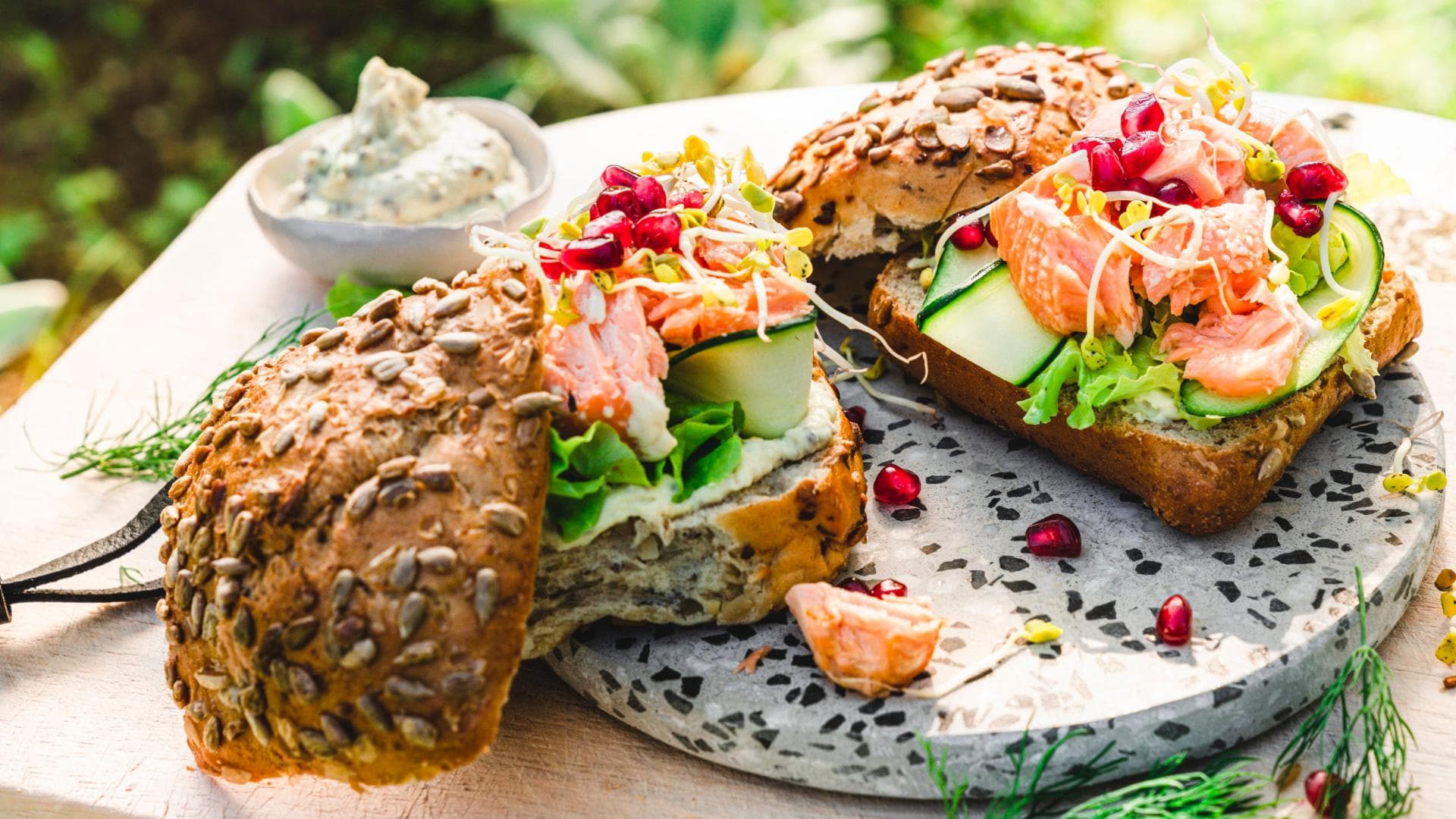 Pulled Lachs-Burger 