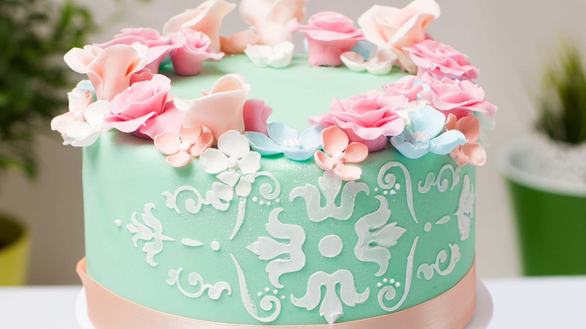 Gefüllte Marzipan-Torte