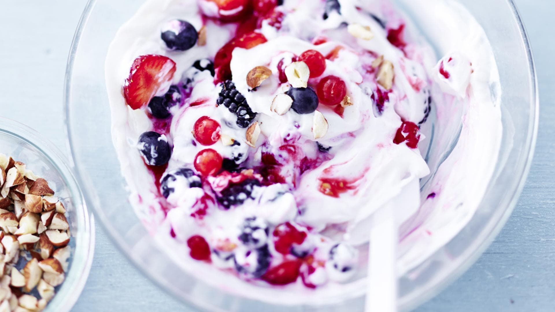 Beeren-Quark mit Nüssen von Weight Watchers