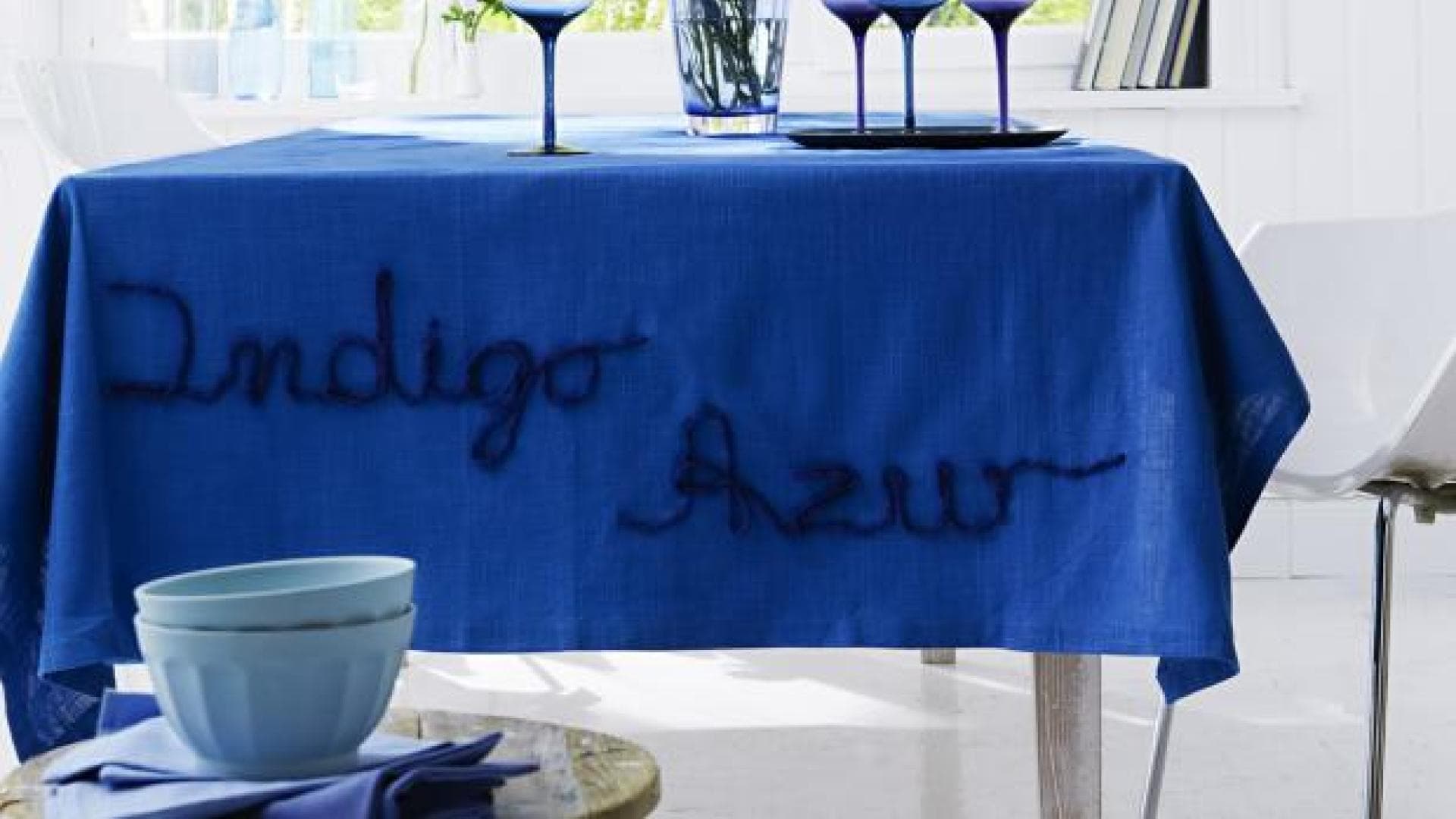 Blaue Tischdecke zum Nachnähen