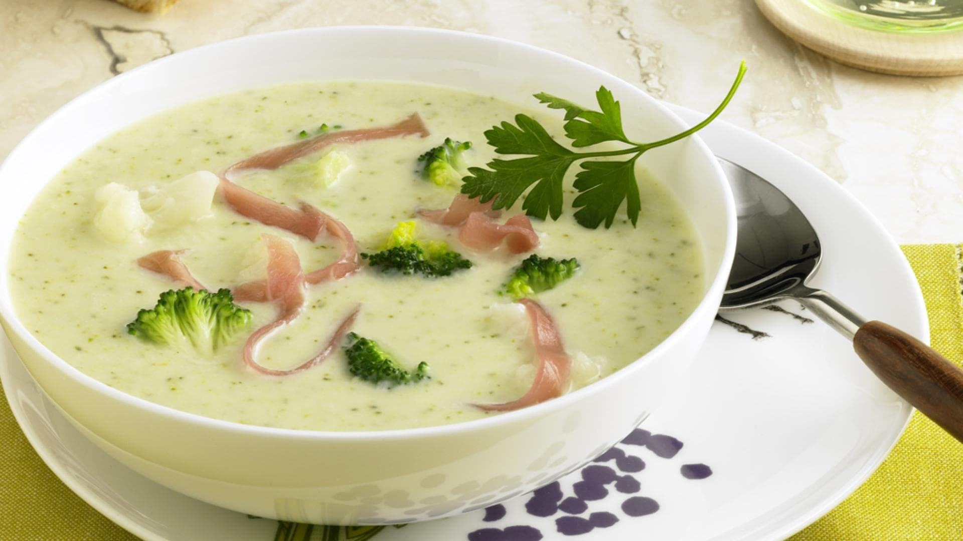 Blumenkohl-Broccolisuppe