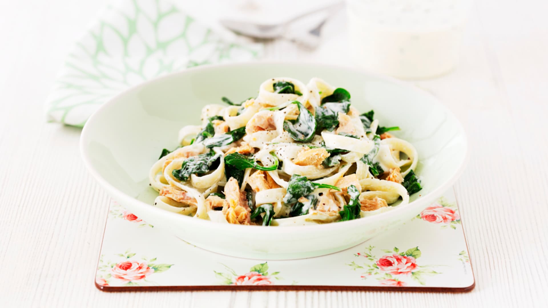 Nudeln mit Lachs und Lauch