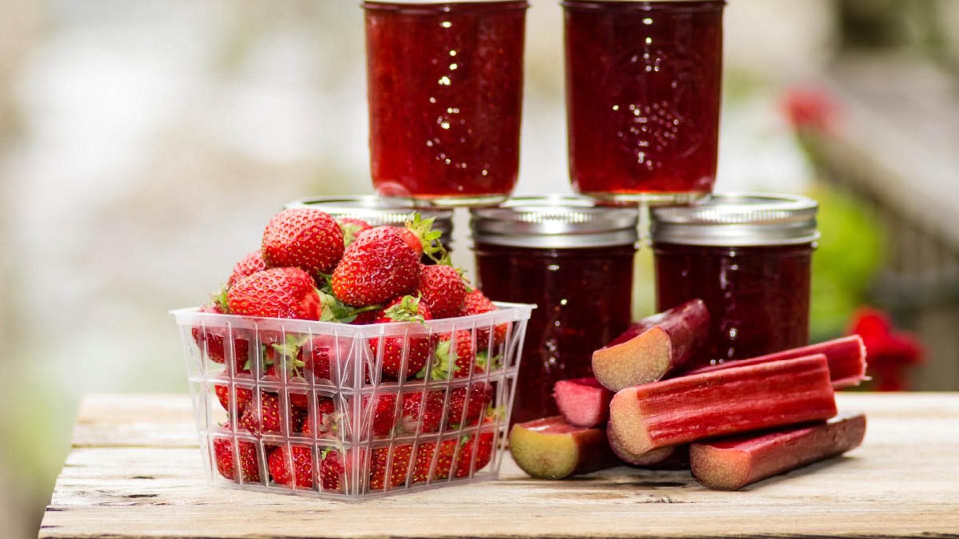 Rezept für leckere Erdbeer-Rhabarber-Marmelade