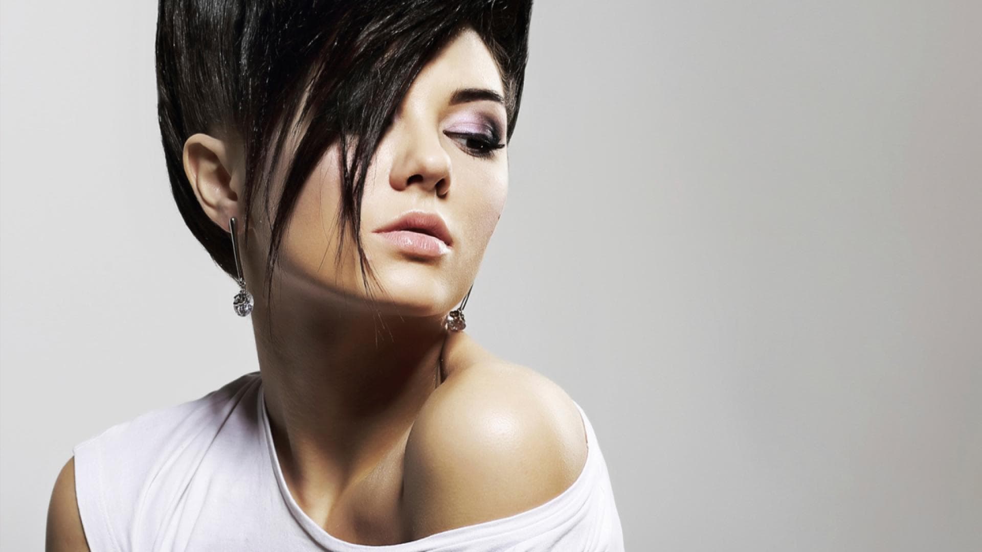 Haare richtig toupieren - So toupieren Sie Kurzhaarfrisuren als auch langes Haar richtig