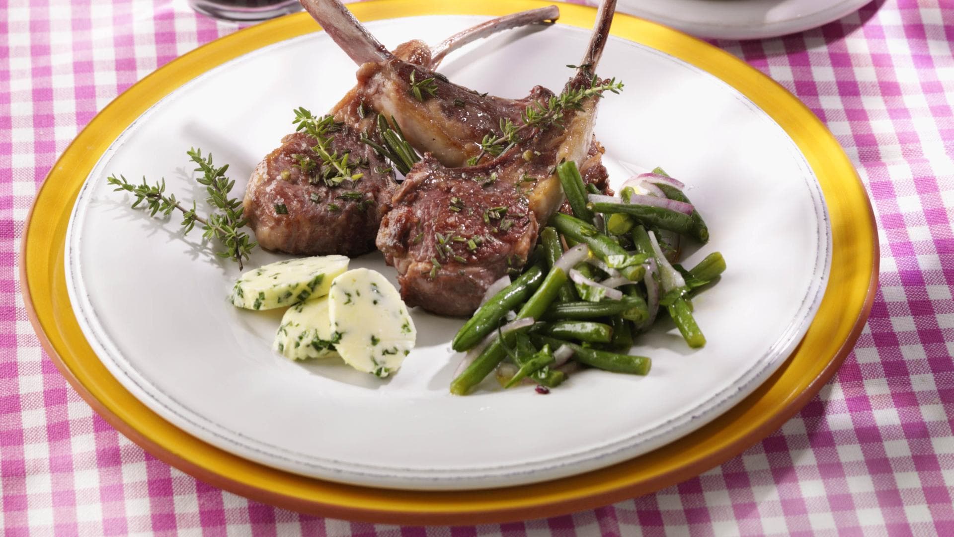 Lammkoteletts in Honig-Marinade