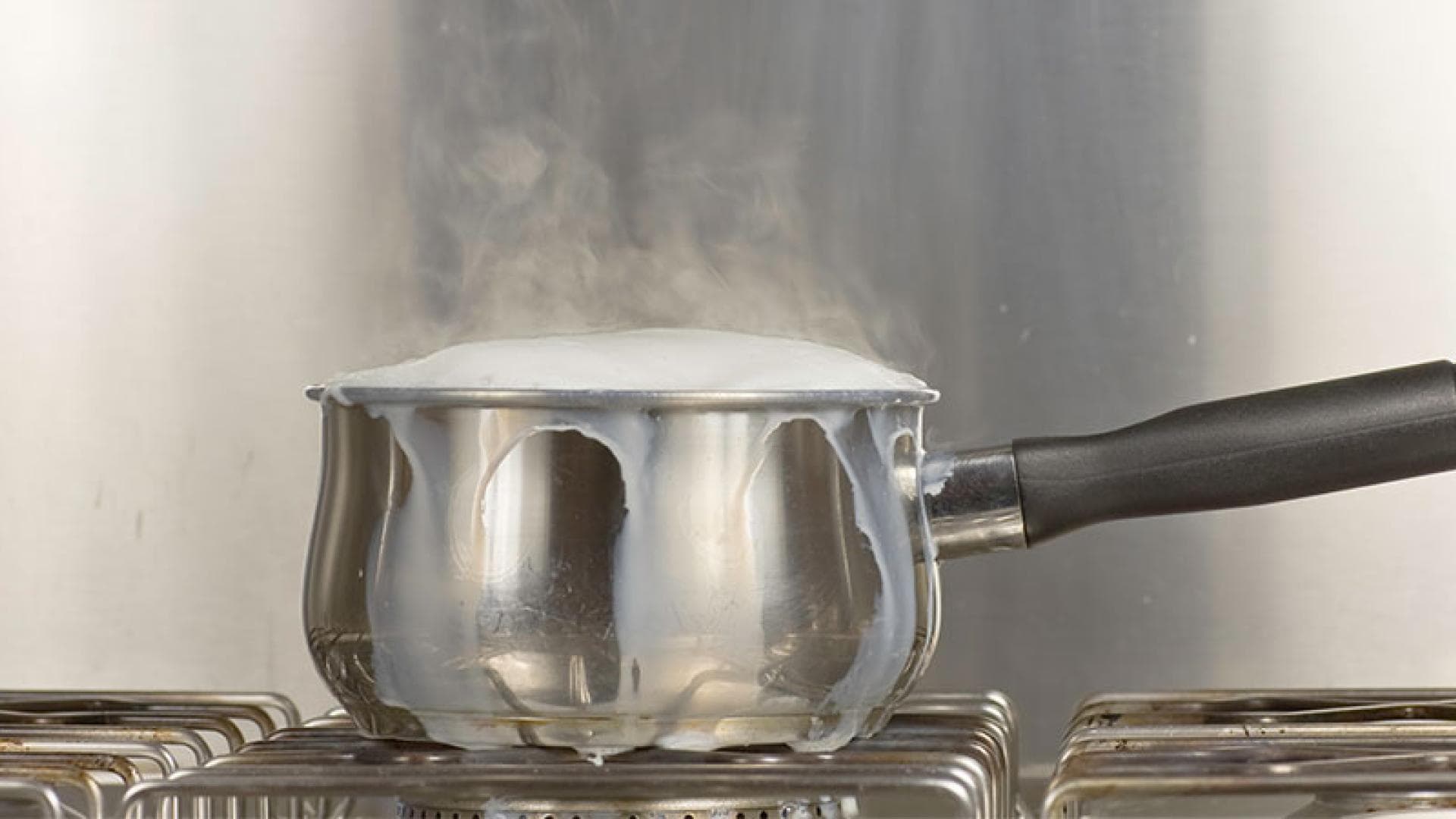 Milch kocht über