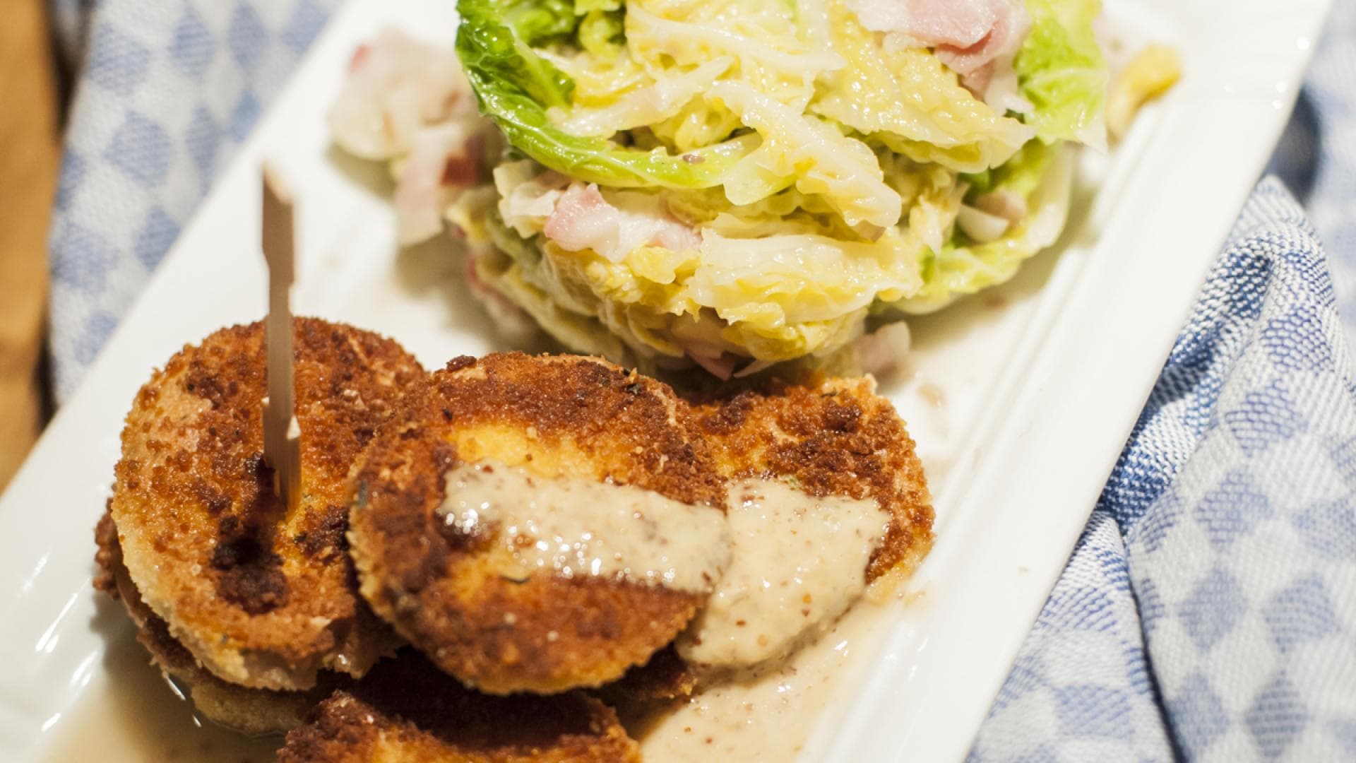 Münchner Hommage - Weißwurst mit Maroni-Speck-Wirsing