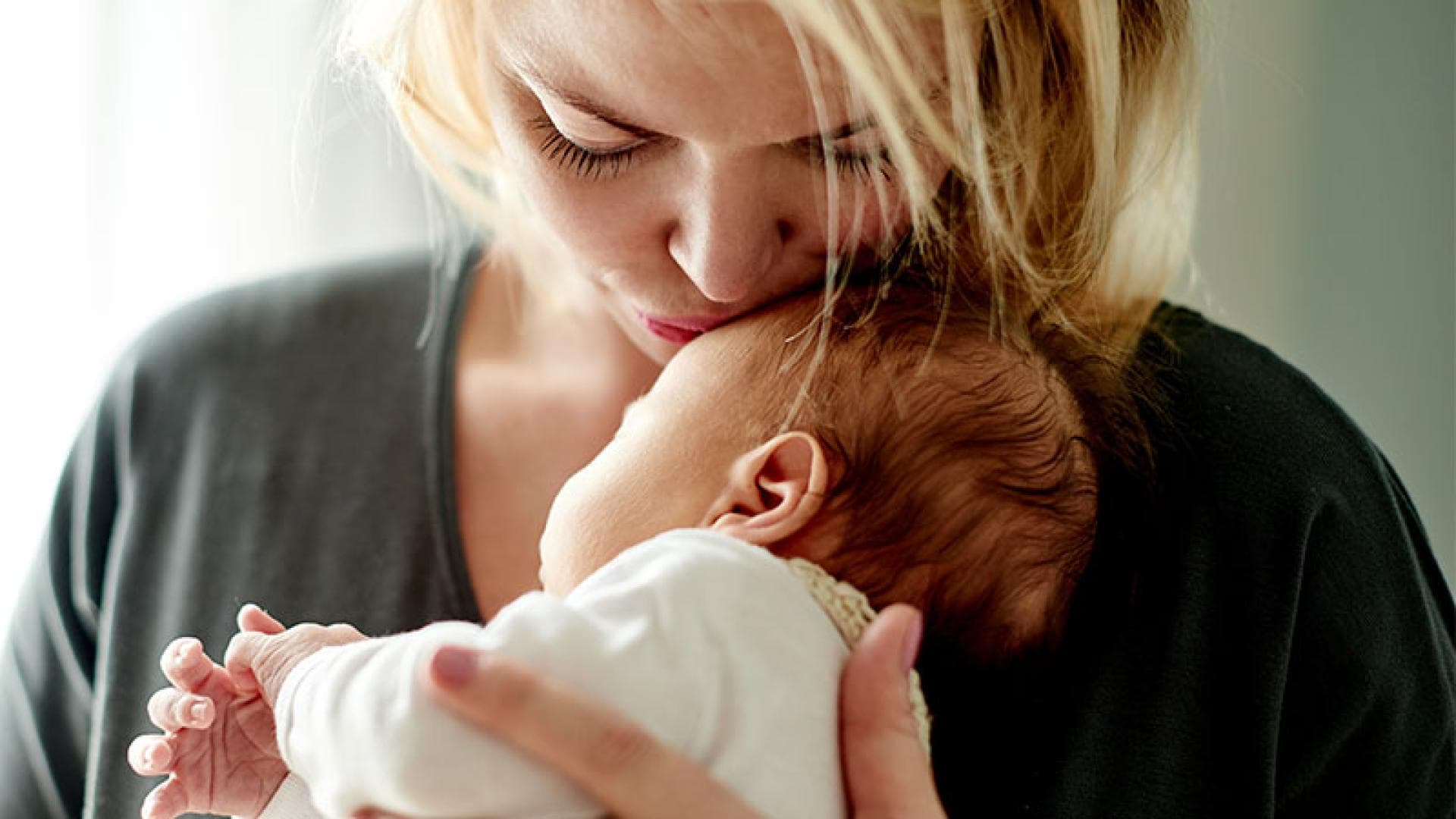 Mutter mit Kind: Wann ist es zu spät für ein Baby?