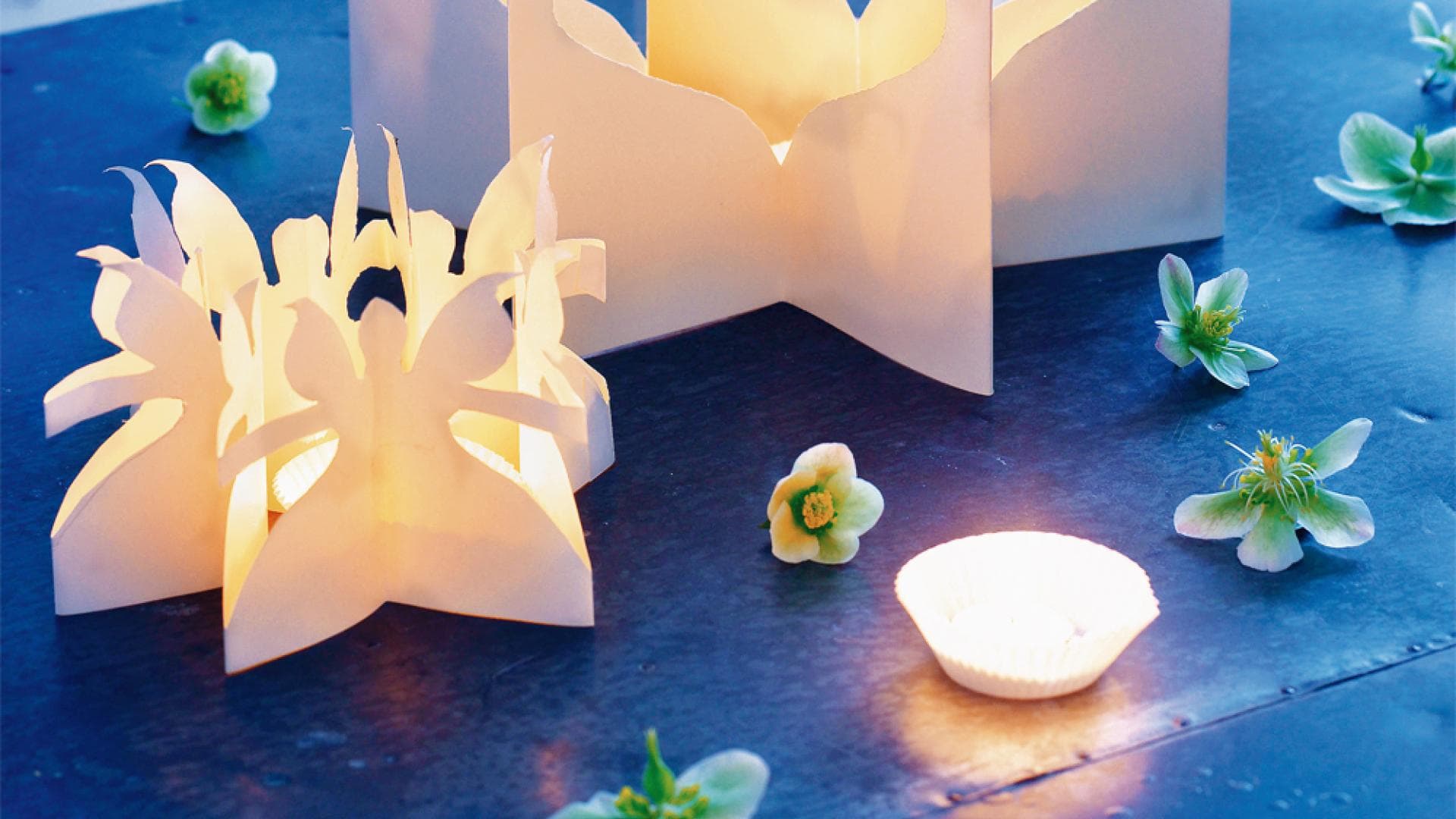 Papierkrone aus Engeln