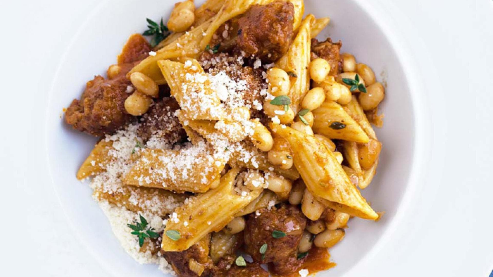Pasta mit Salsiccia und weißen Bohnen von Cornelia Poletto