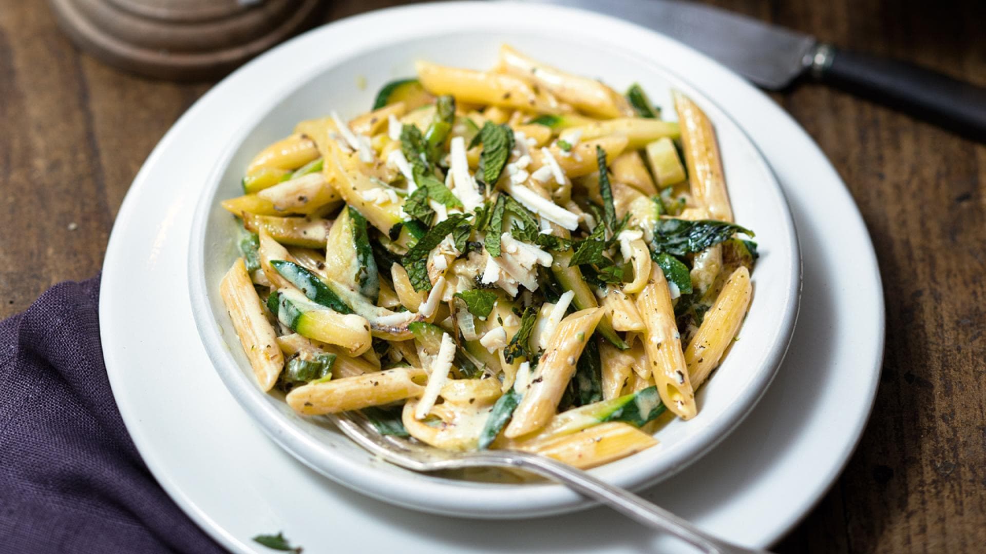 Penne mit Zucchini - Ein leckeres Nudelgericht mit Zucchini